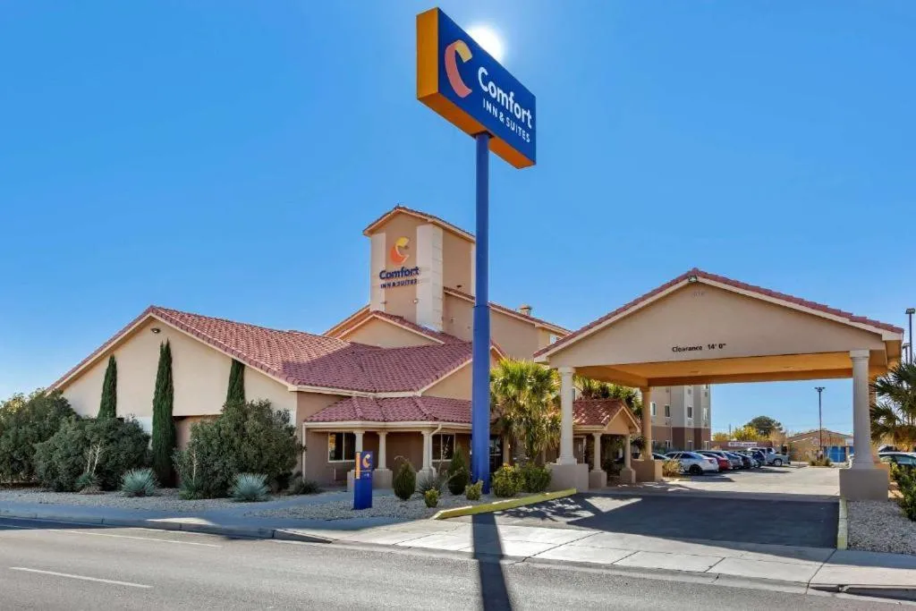 Property building in Comfort Inn & Suites