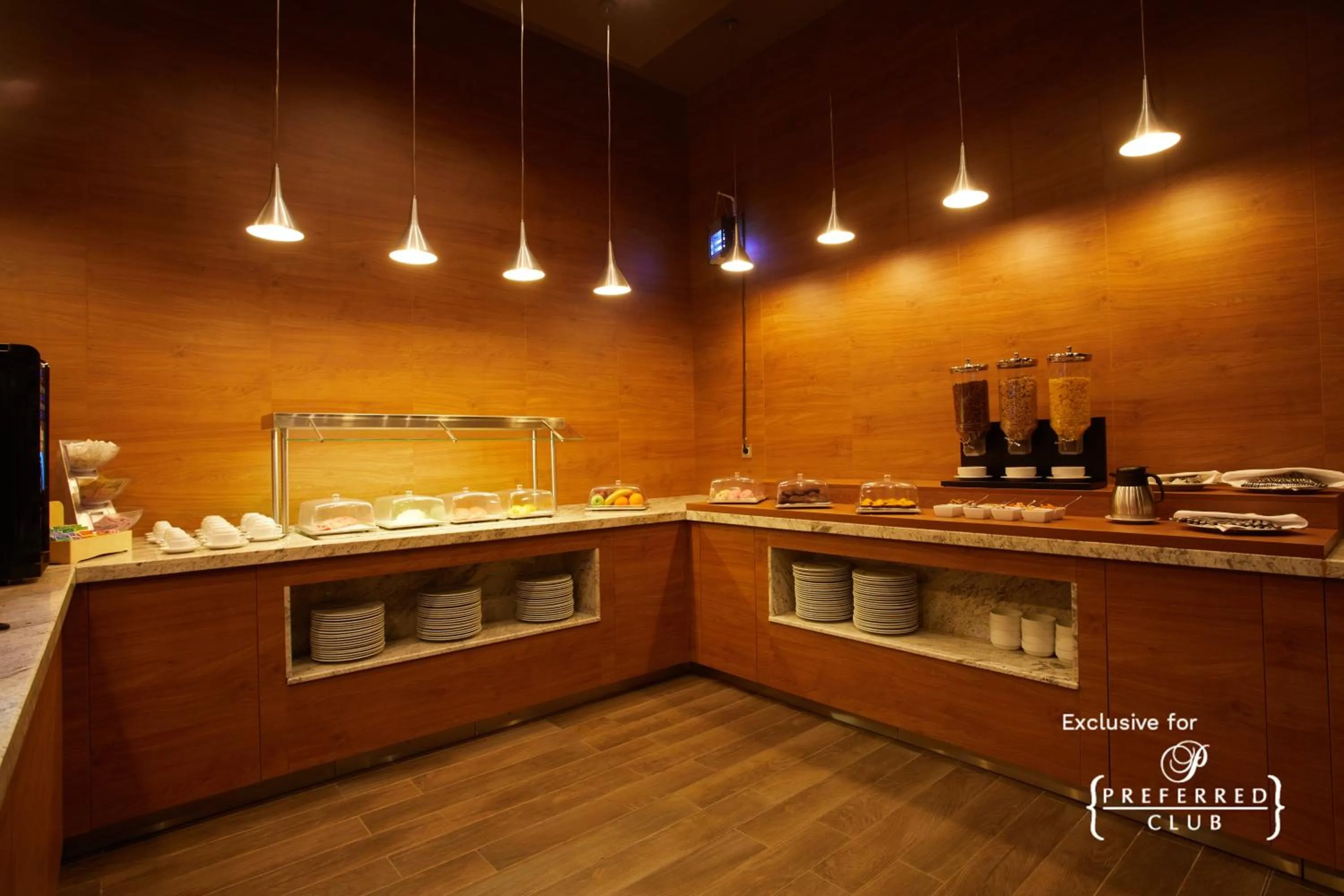 Food in Secrets Sunny Beach Resort and Spa - Premium All Inclusive - Adults Only