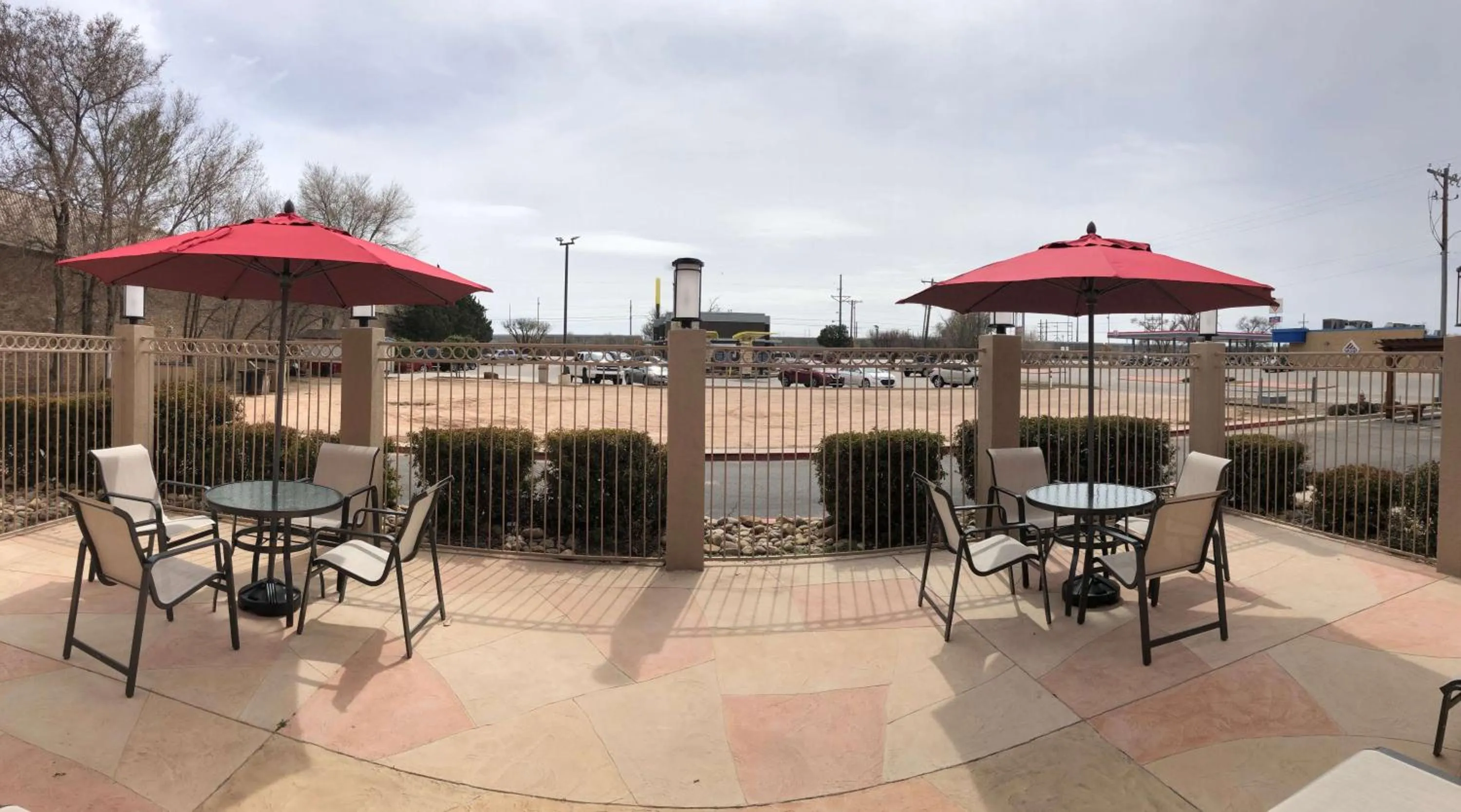 Photo of the whole room in Best Western Cannon A.F.B.