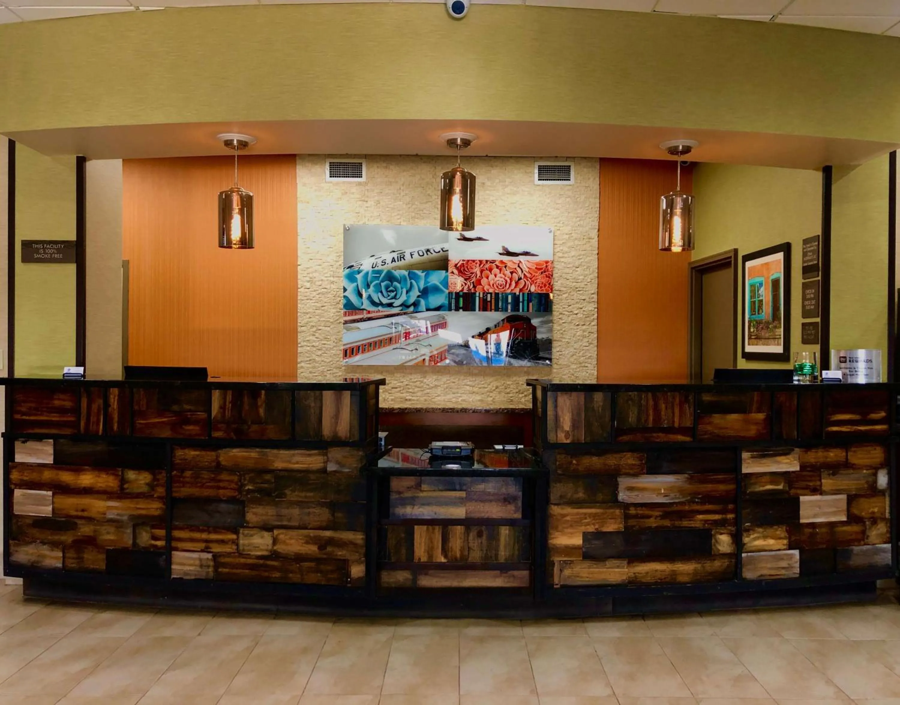 Lobby or reception in Best Western Cannon A.F.B.