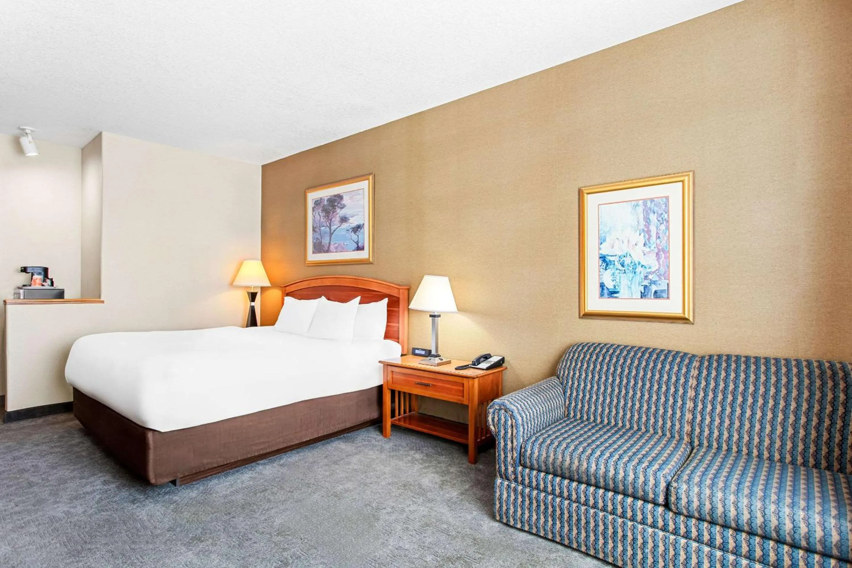 Bedroom, Bed in Comfort Inn & Suites I-25 near Spaceport America