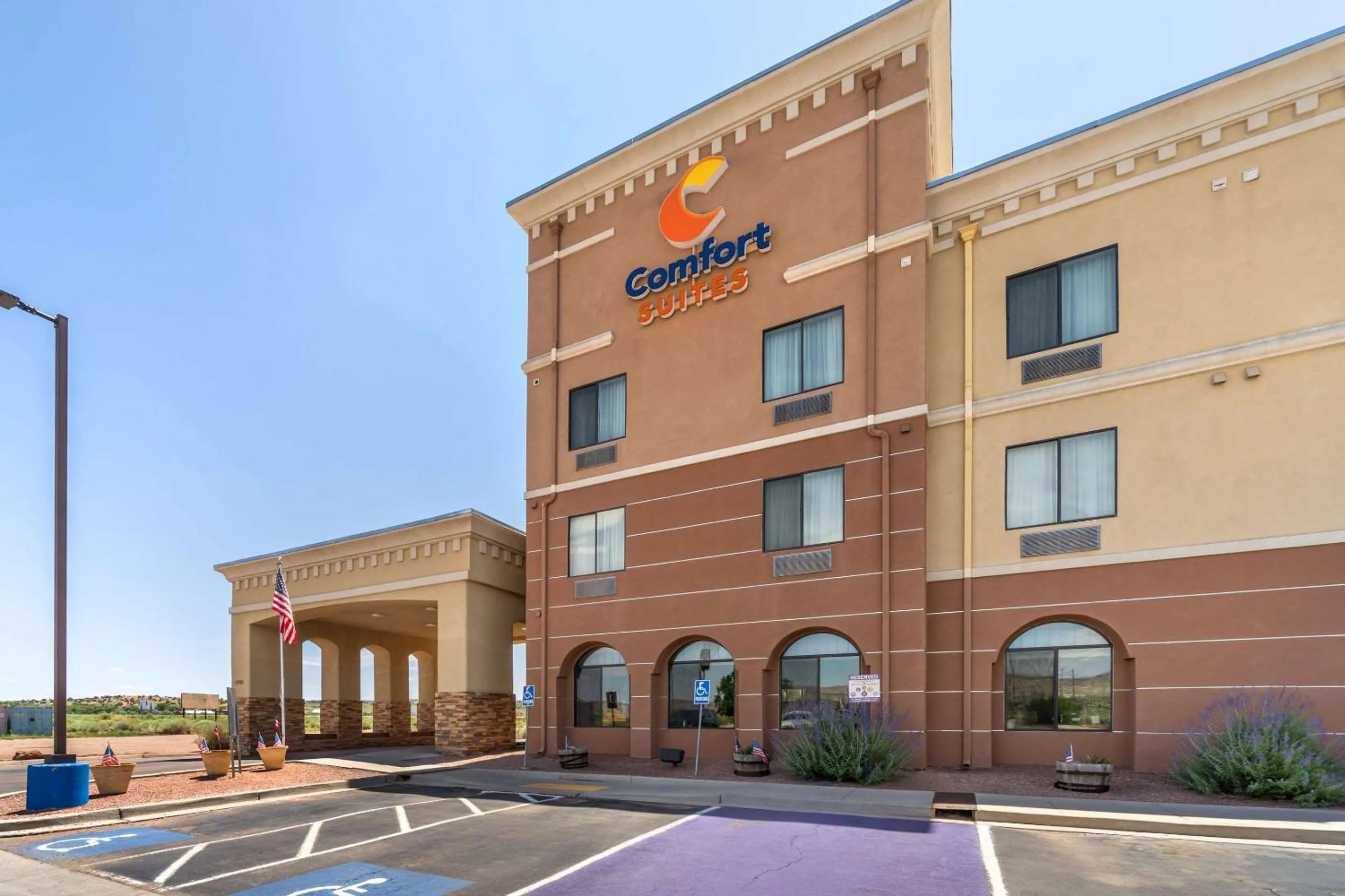 Property building in Comfort Suites Gallup East Route 66 and I-40