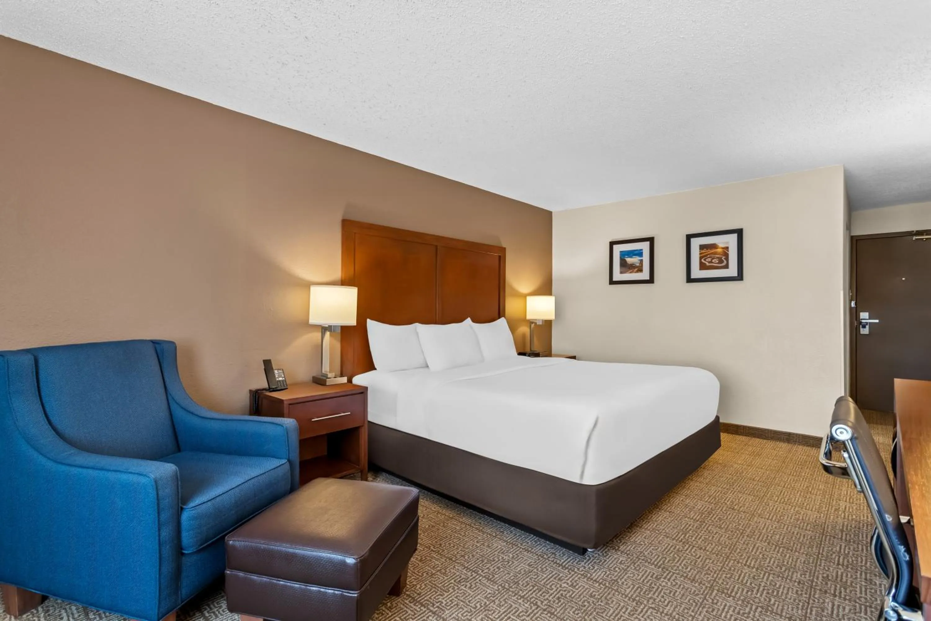 Bed in Comfort Inn Santa Rosa on Route 66