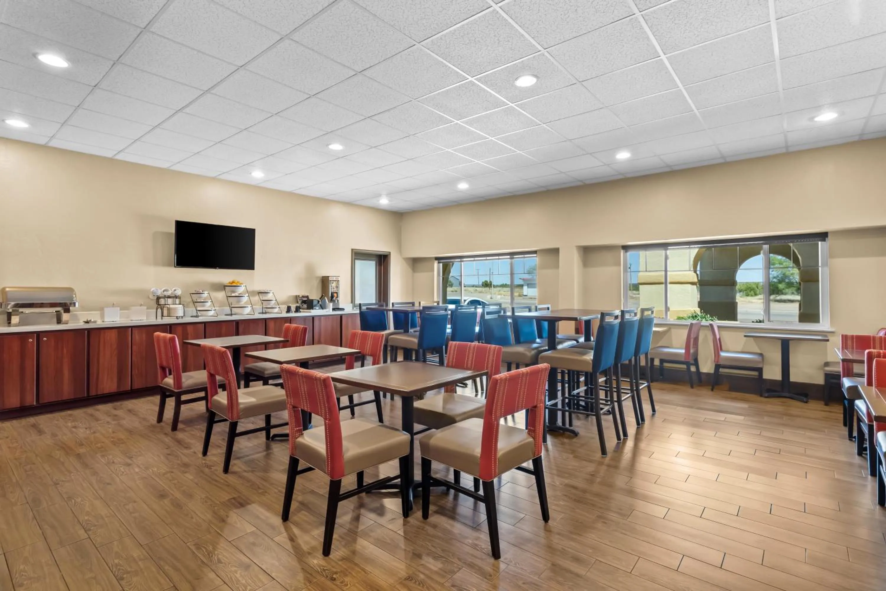 Breakfast in Comfort Inn Santa Rosa on Route 66