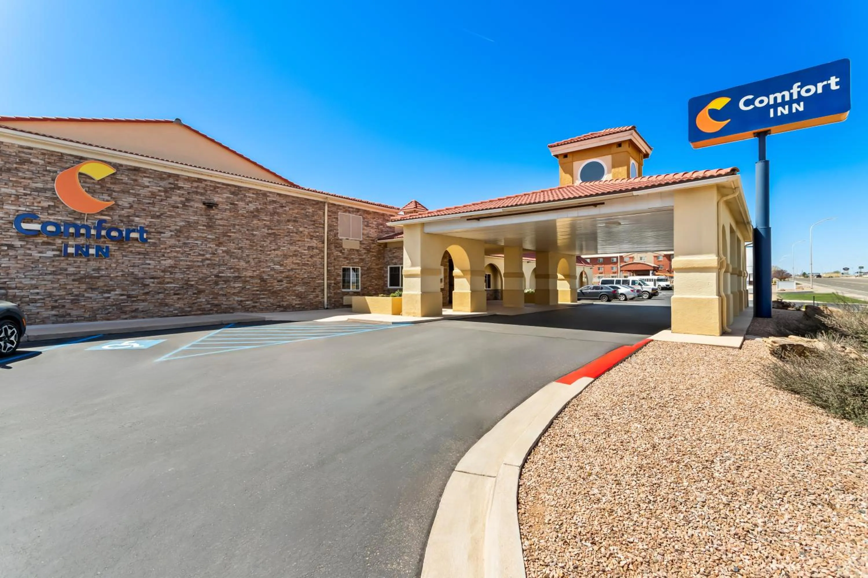 Property building in Comfort Inn Santa Rosa on Route 66