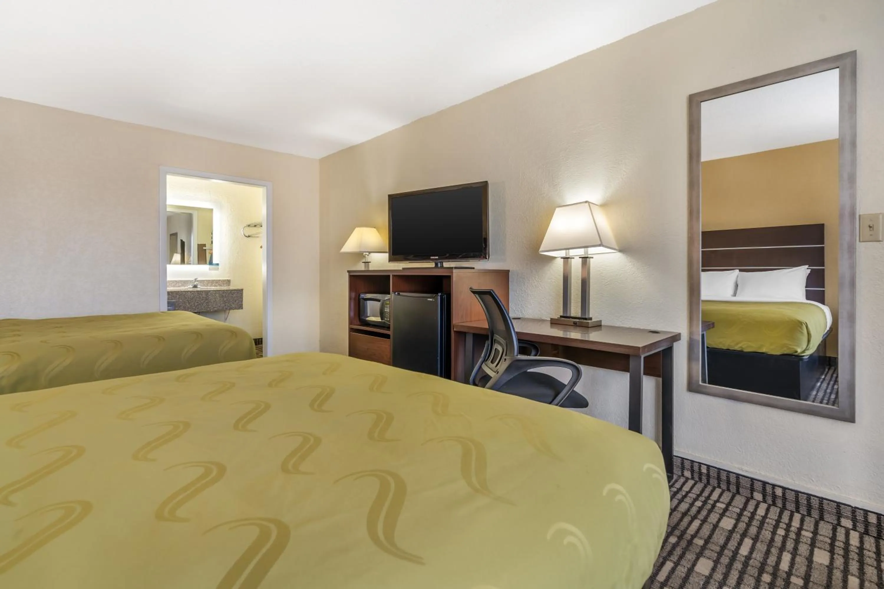 Bedroom, Bed in Quality Inn Tucumcari