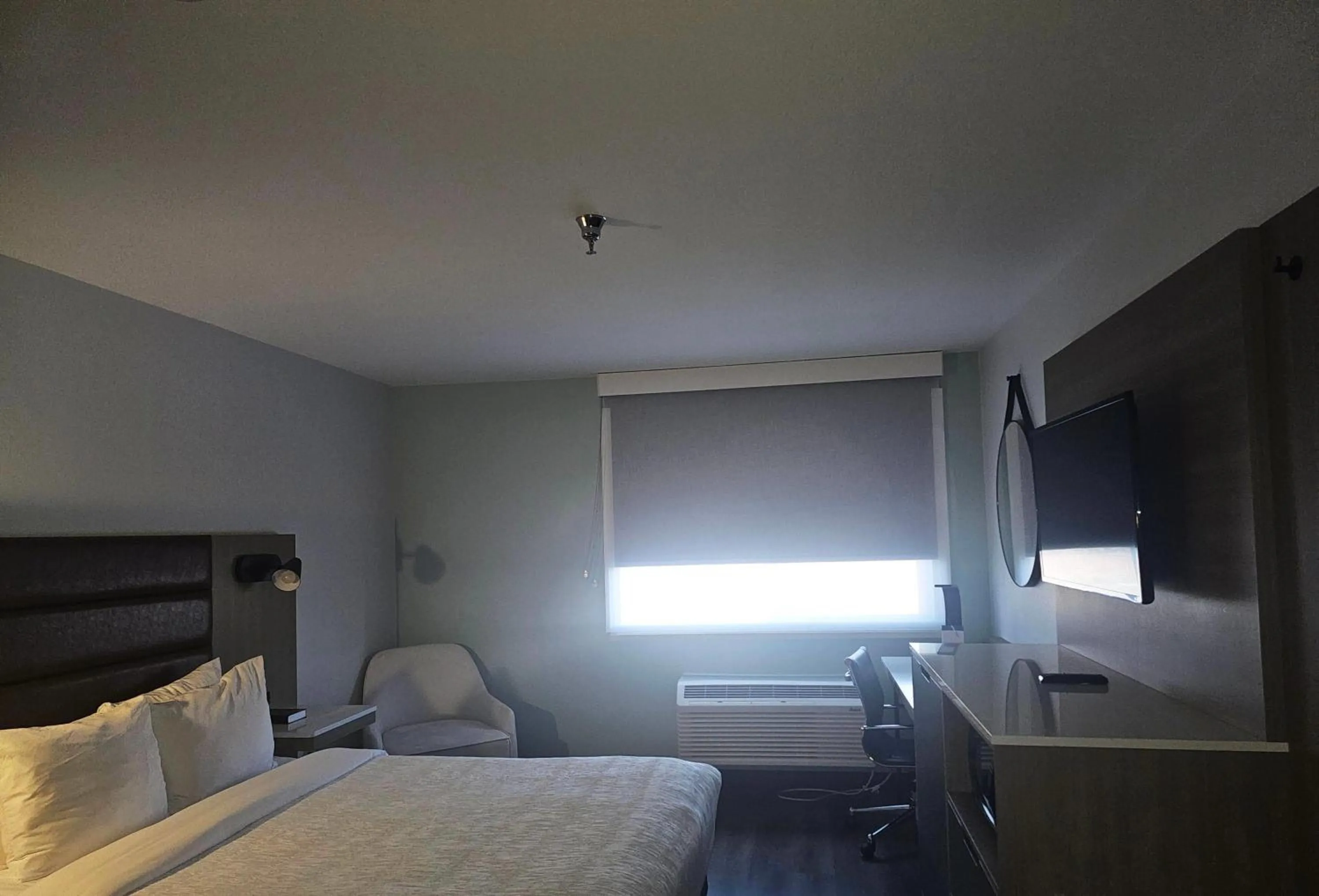 Photo of the whole room, Bed in Wingate by Wyndham Los Alamos