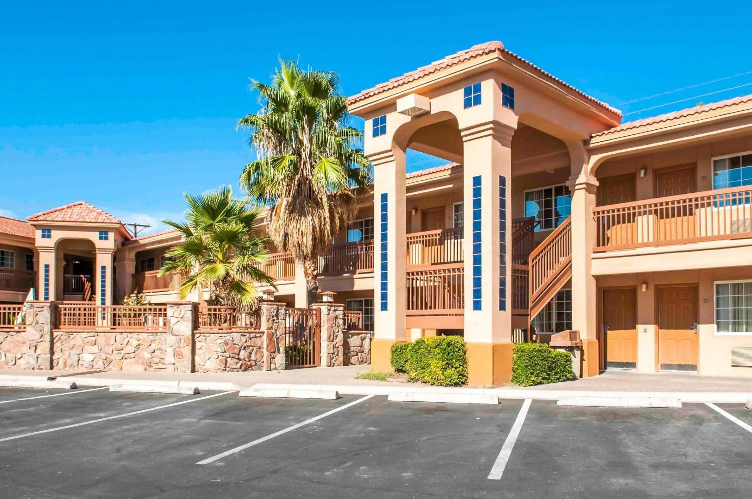 Property building in Quality Inn & Suites Las Cruces - University Area