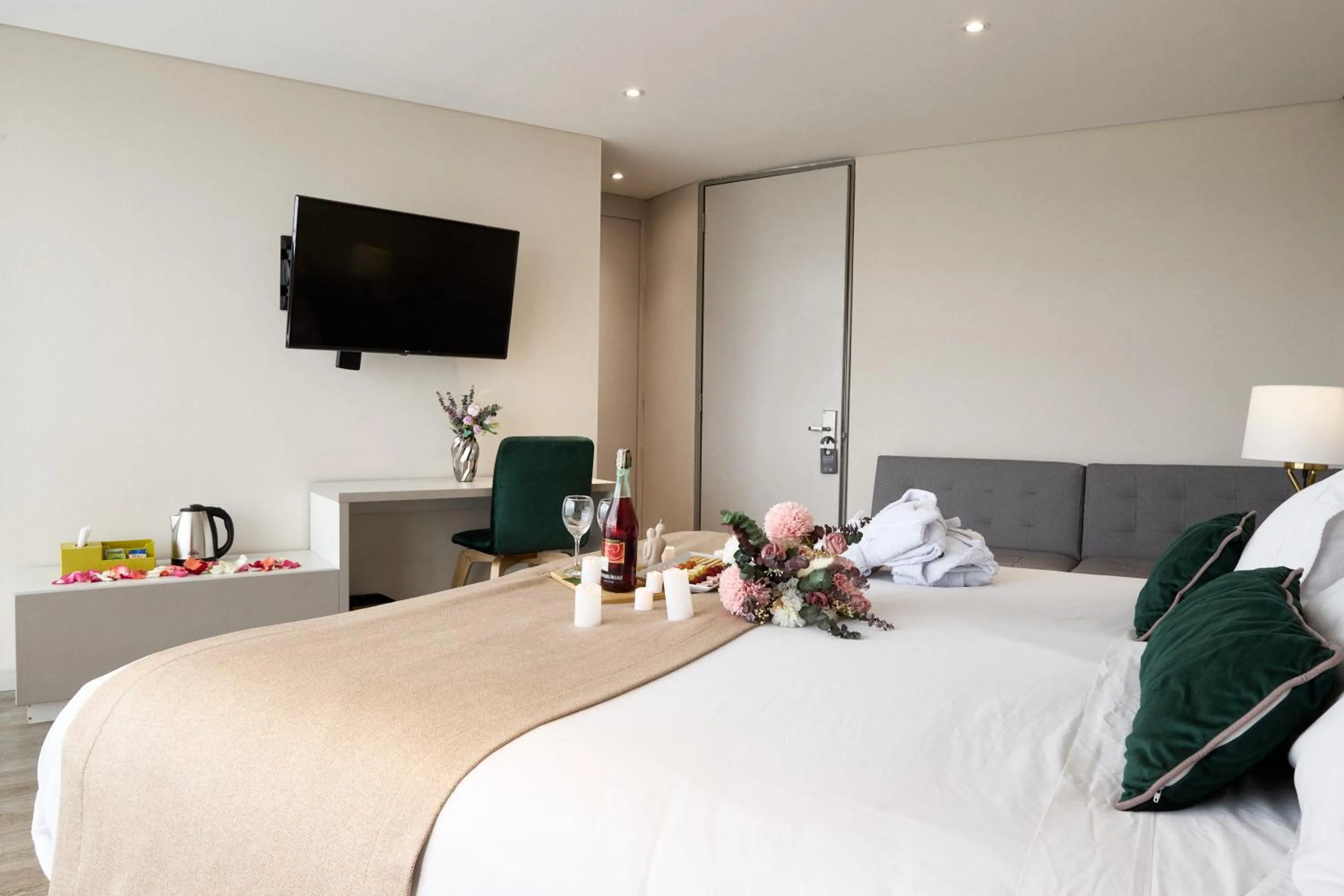 TV and multimedia, Bed in Hotel City Bog Corferias