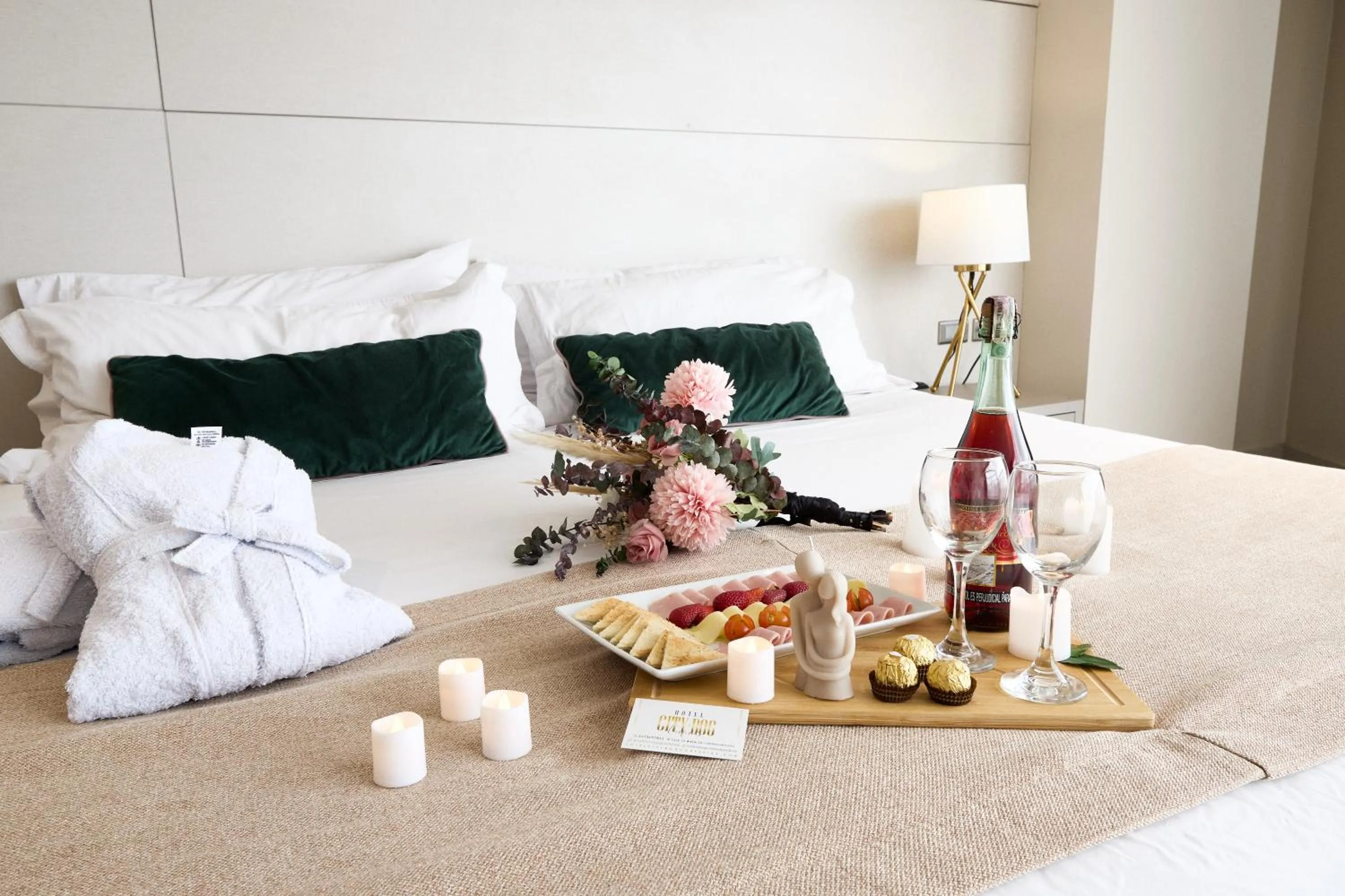 Bed in Hotel City Bog Corferias