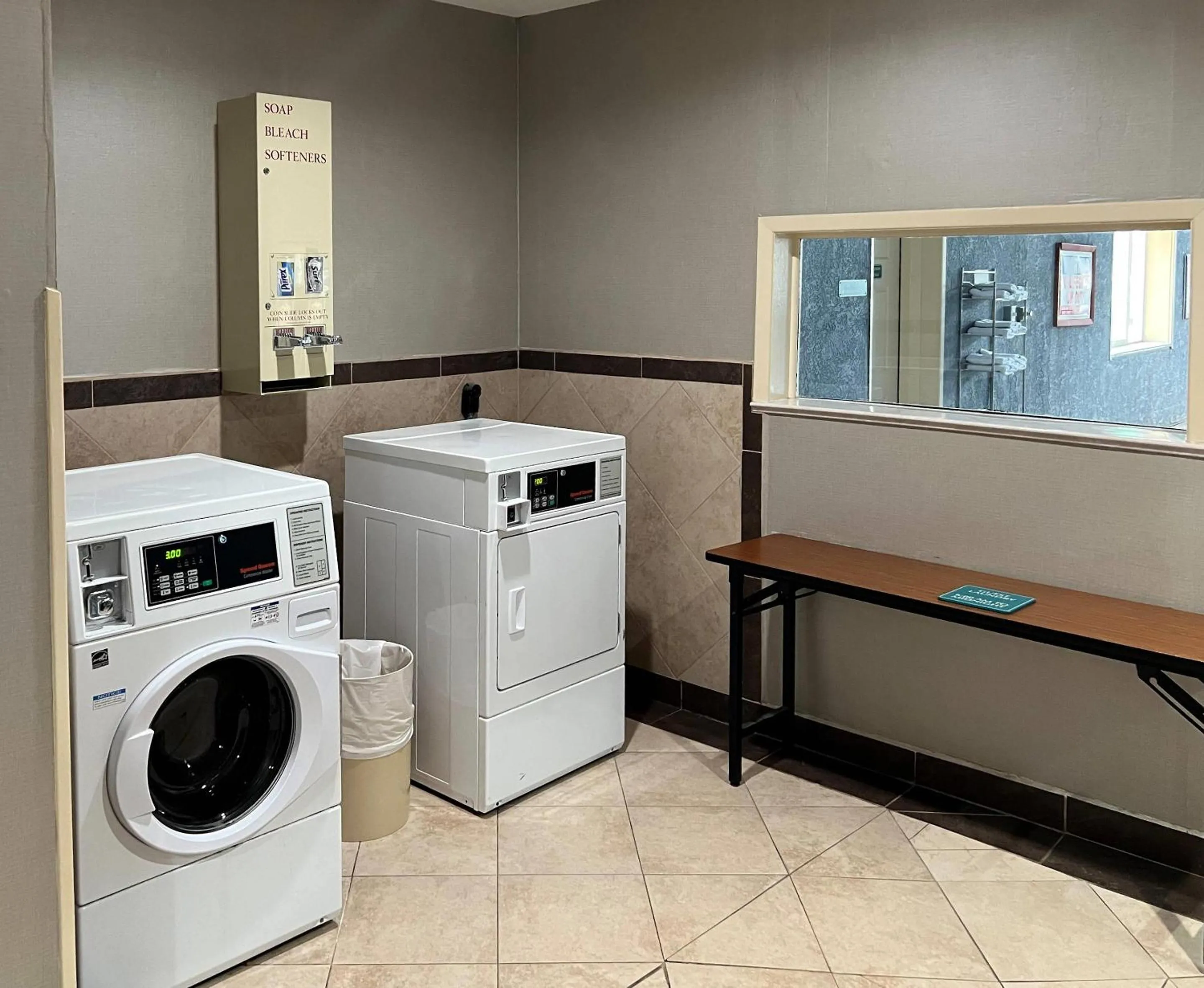 Other in Quality Inn & Suites Grants - I-40