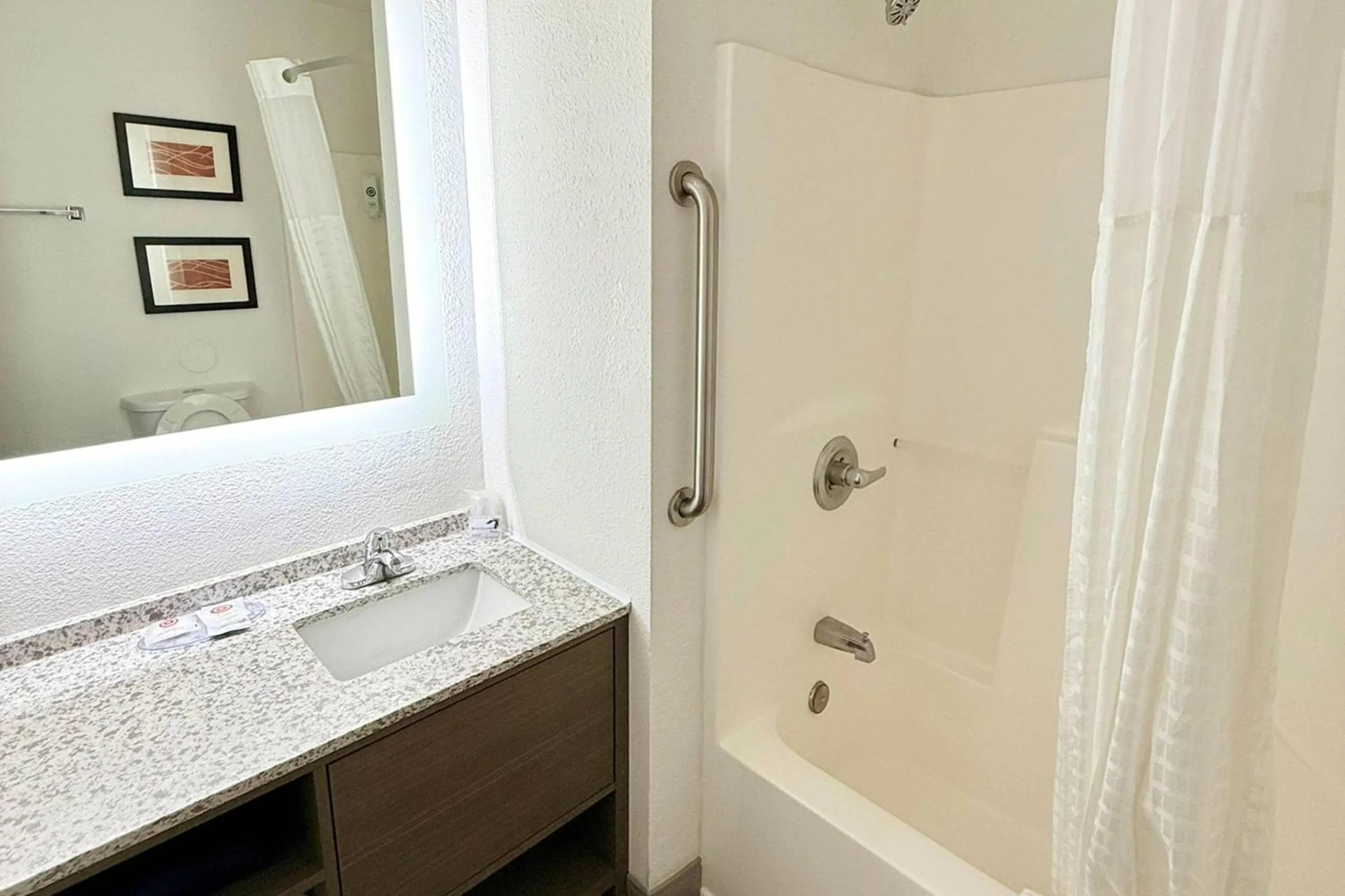 Bedroom in Comfort Inn Gallup I-40 Exit 20