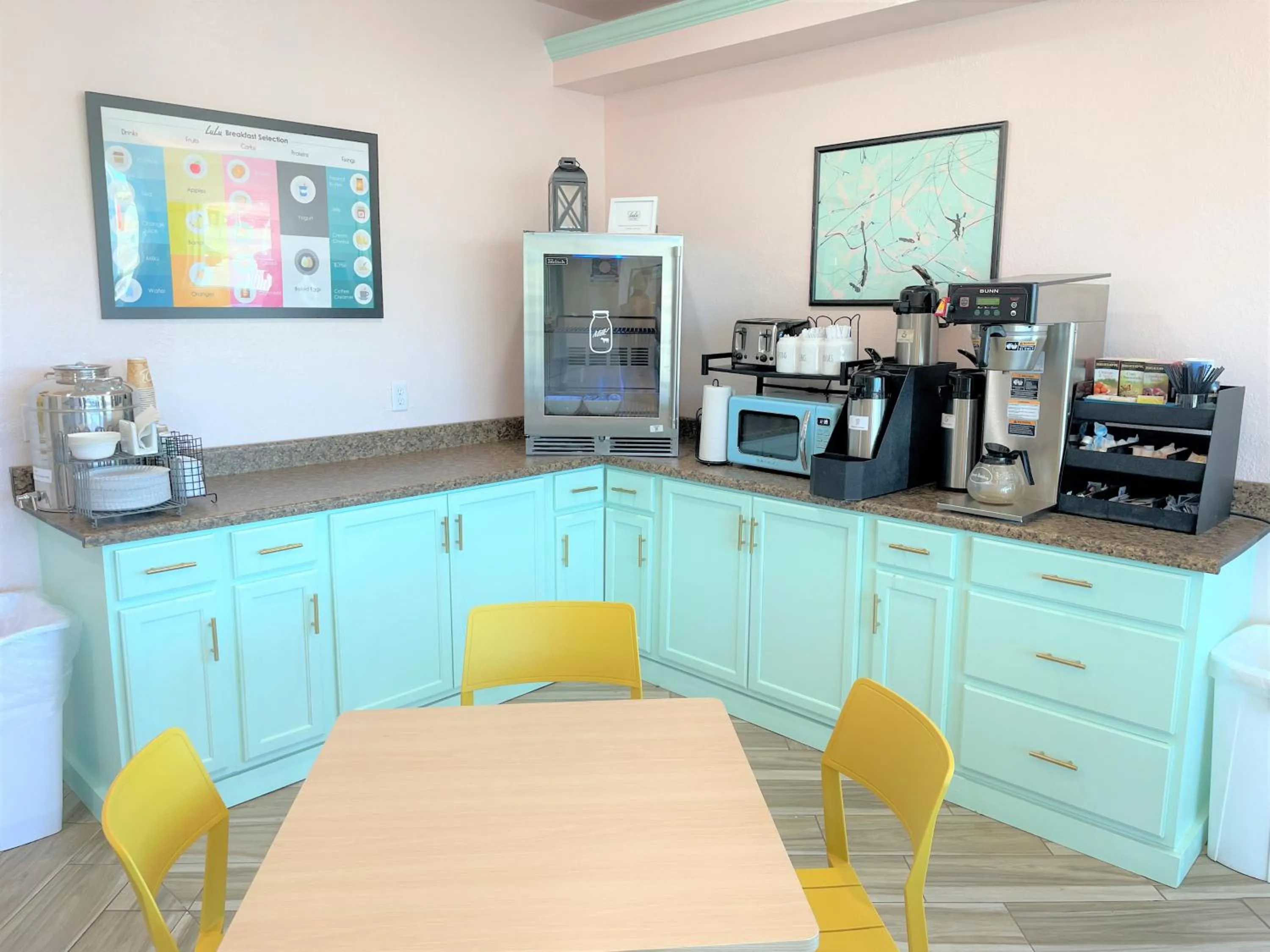 Breakfast in LuLu Silver City