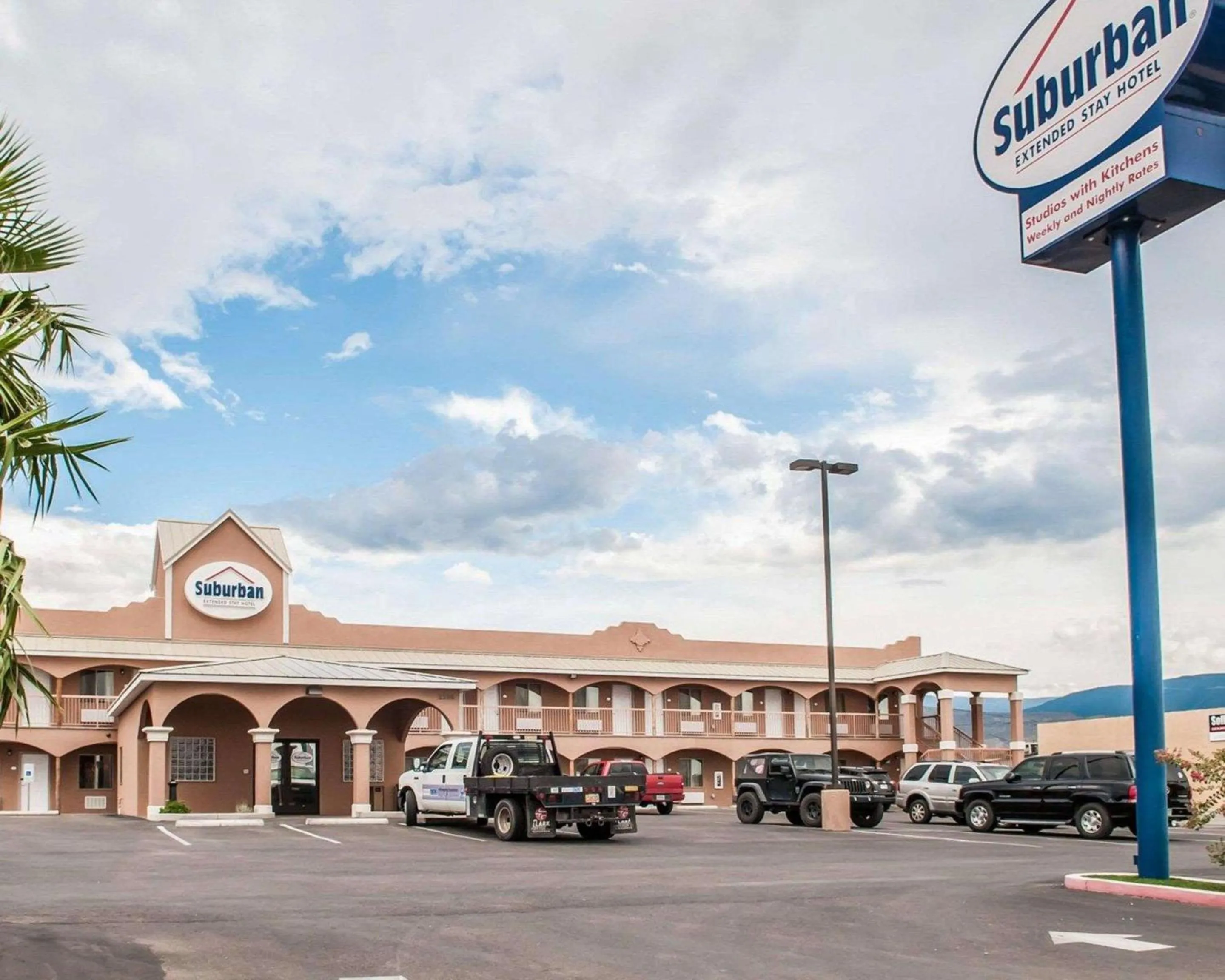 Property building in Suburban Studios Alamogordo