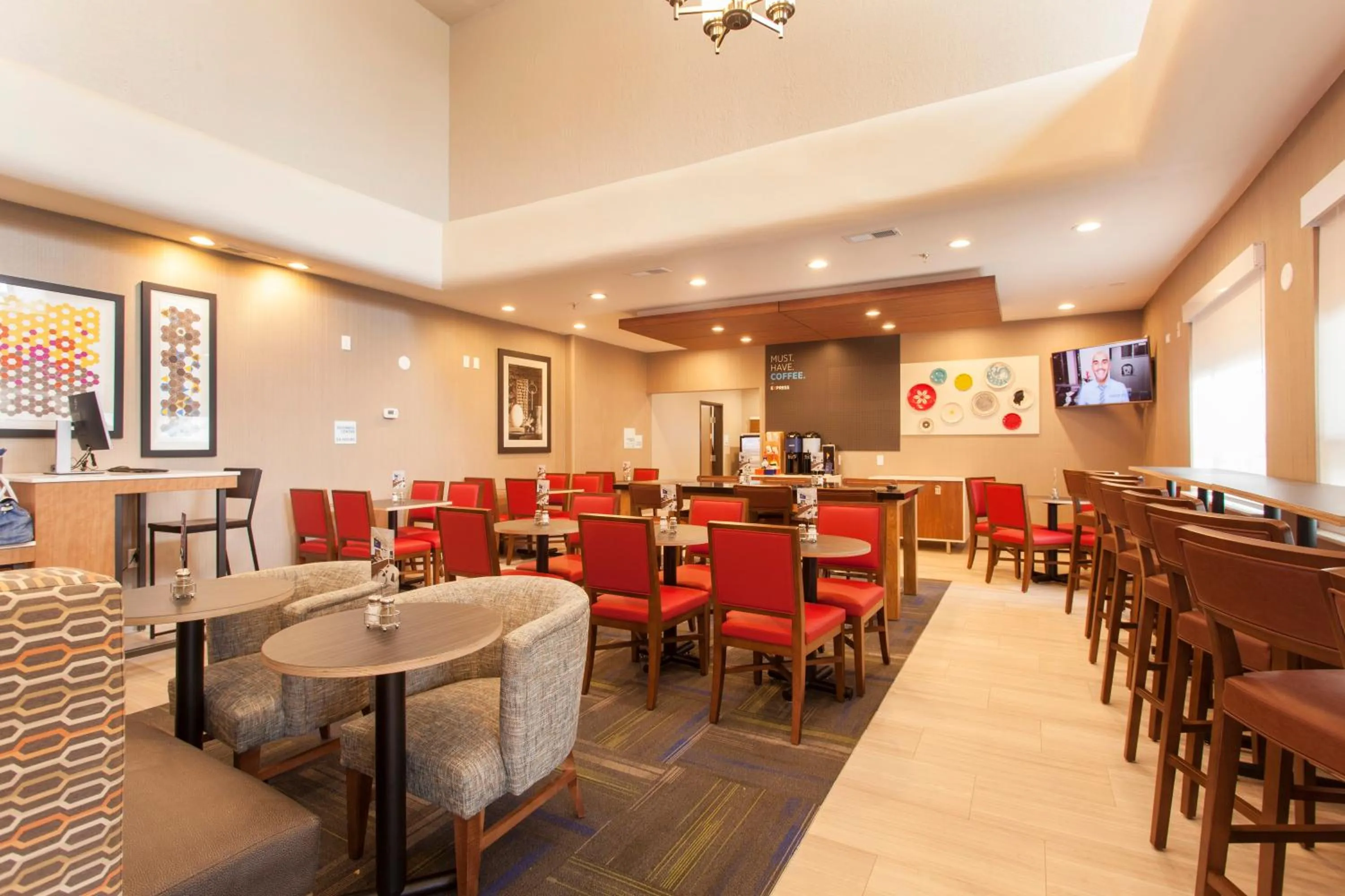 Breakfast in Holiday Inn Express & Suites - Santa Fe by IHG