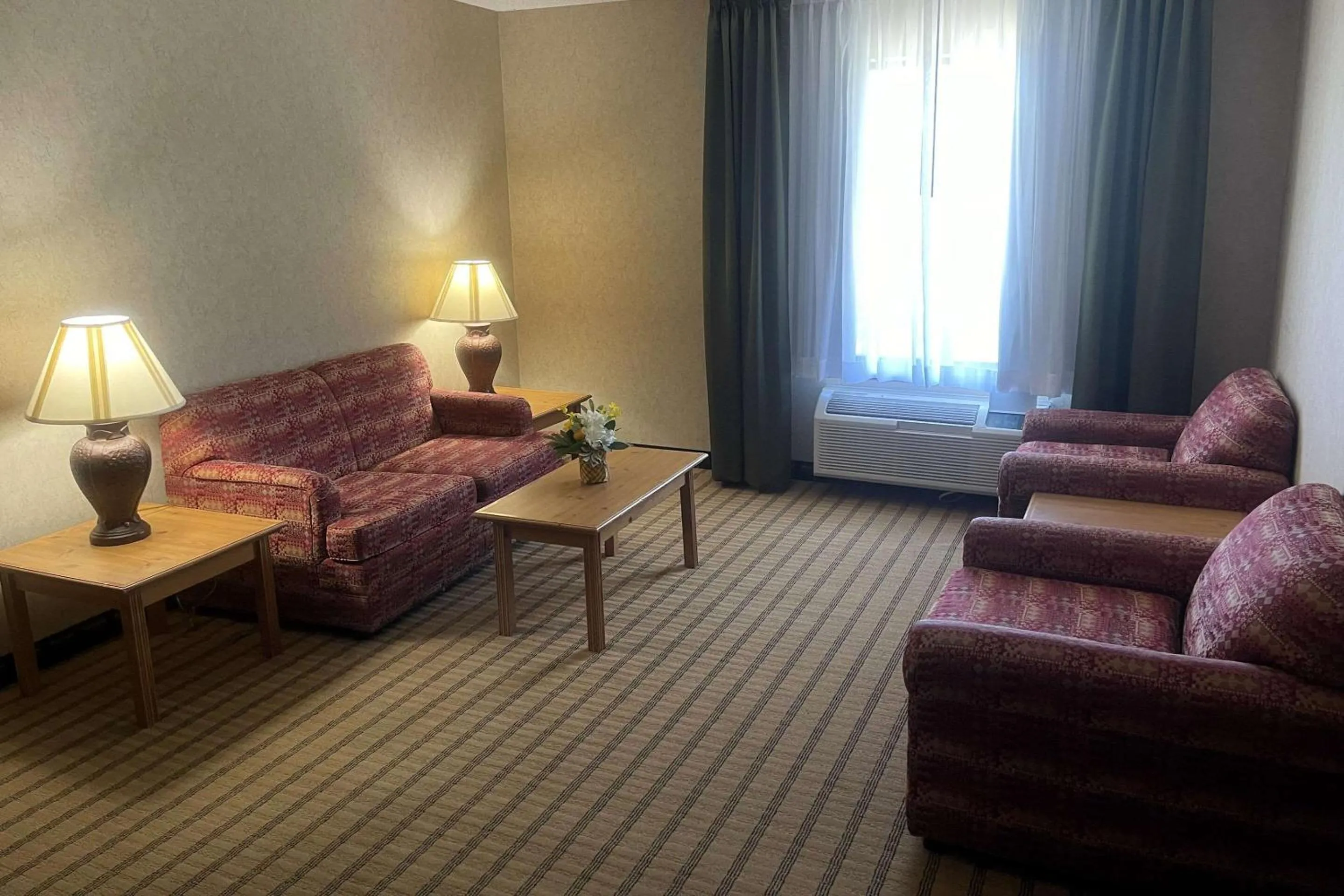 Bedroom in Quality Inn Raton, NM