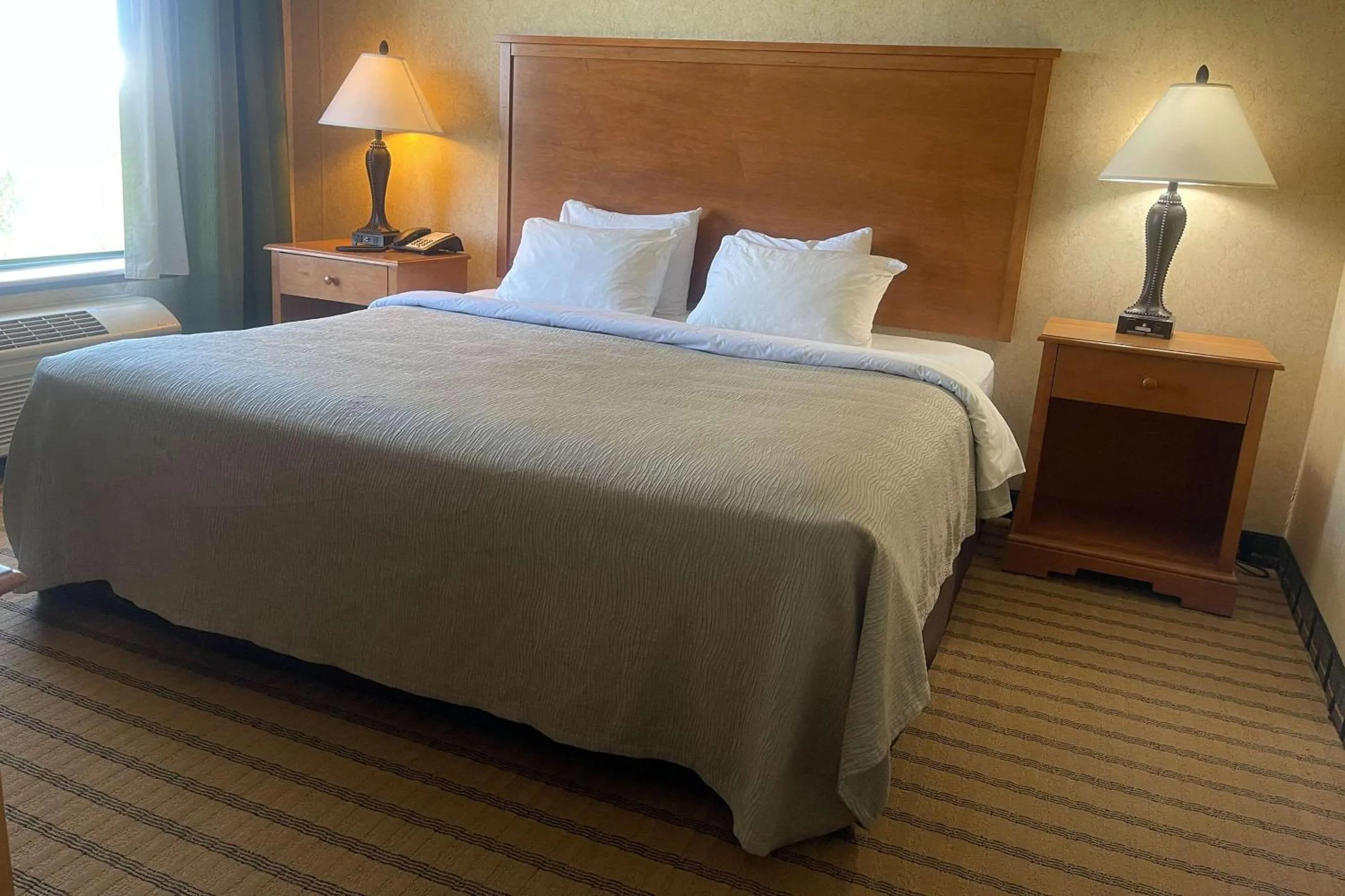 Bedroom, Bed in Quality Inn Raton, NM