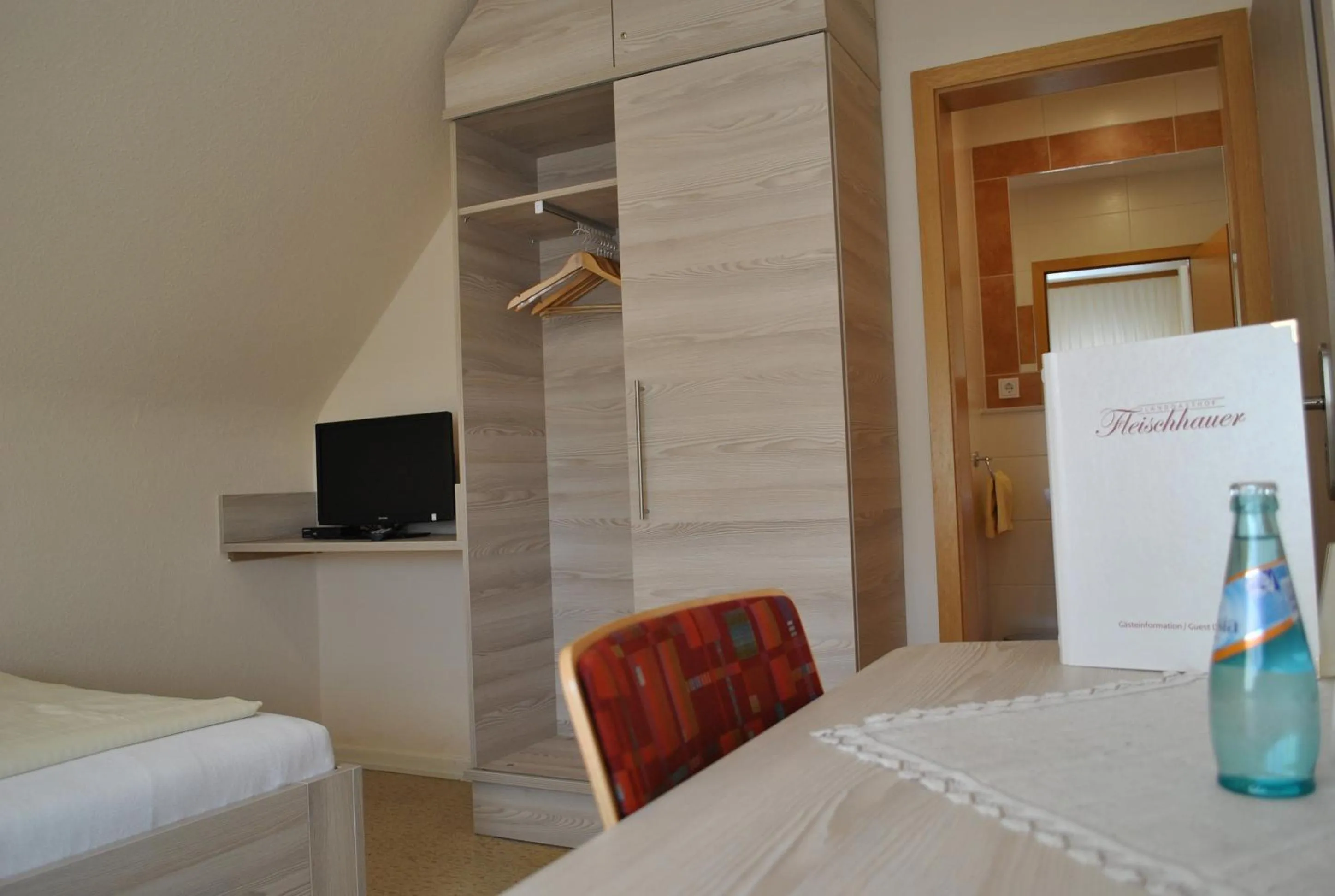 Bed in Landgasthof Fleischhauer