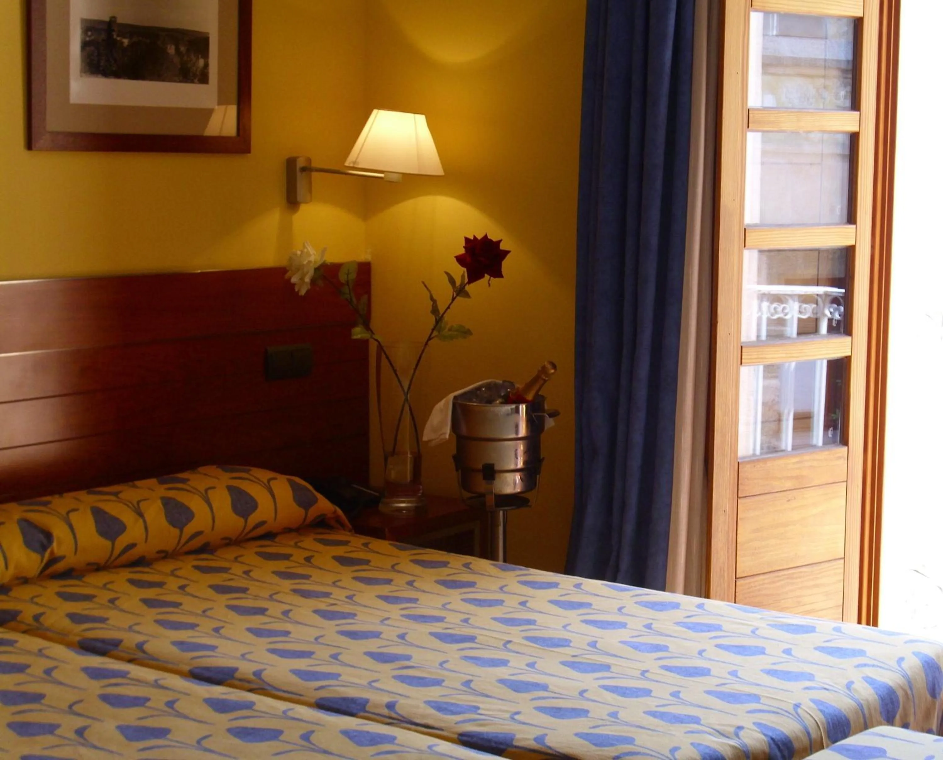 Bed in Hotel Rural Vado del Duratón