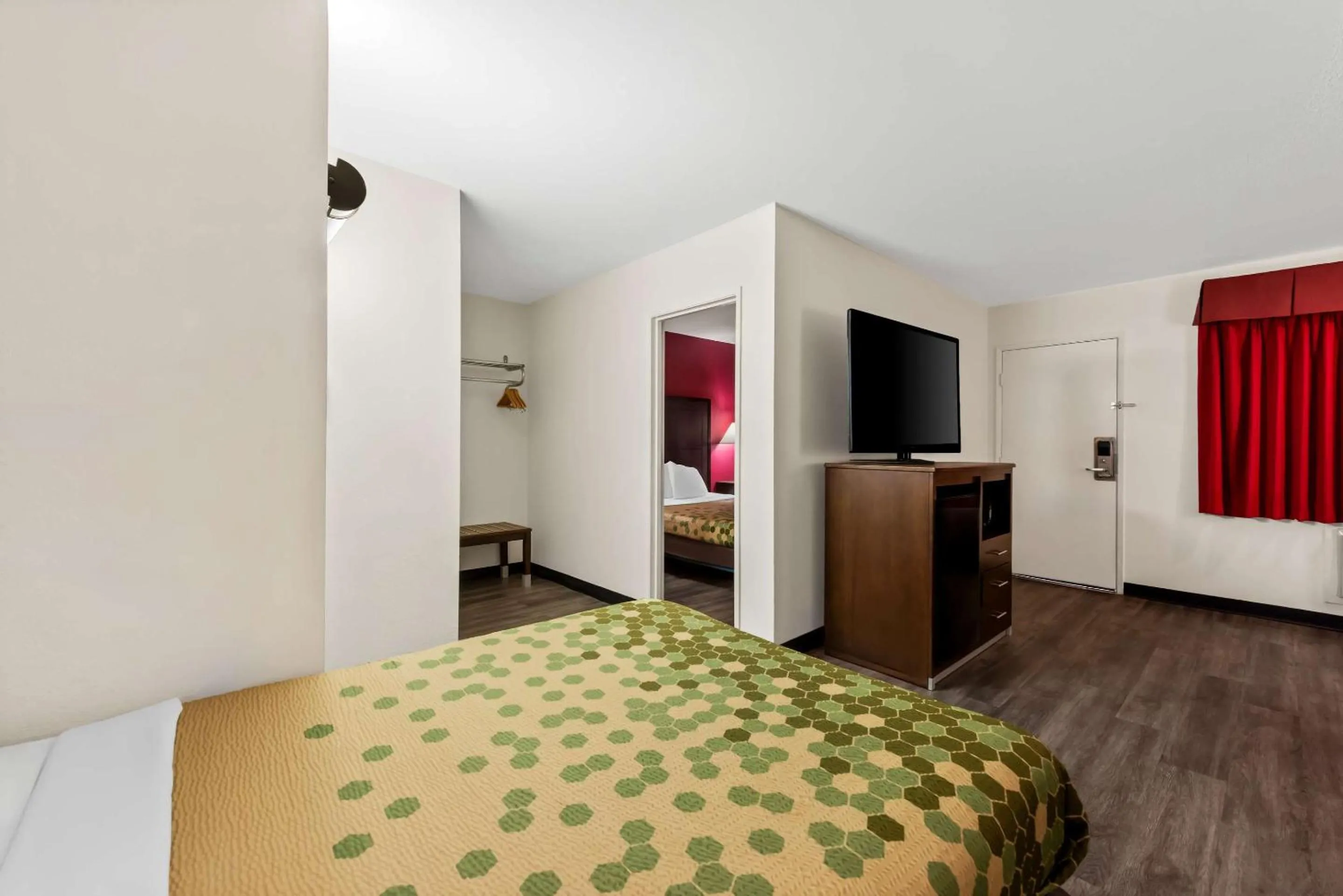 Bedroom, Bed in Econo Lodge Fallon Naval Air Station Area