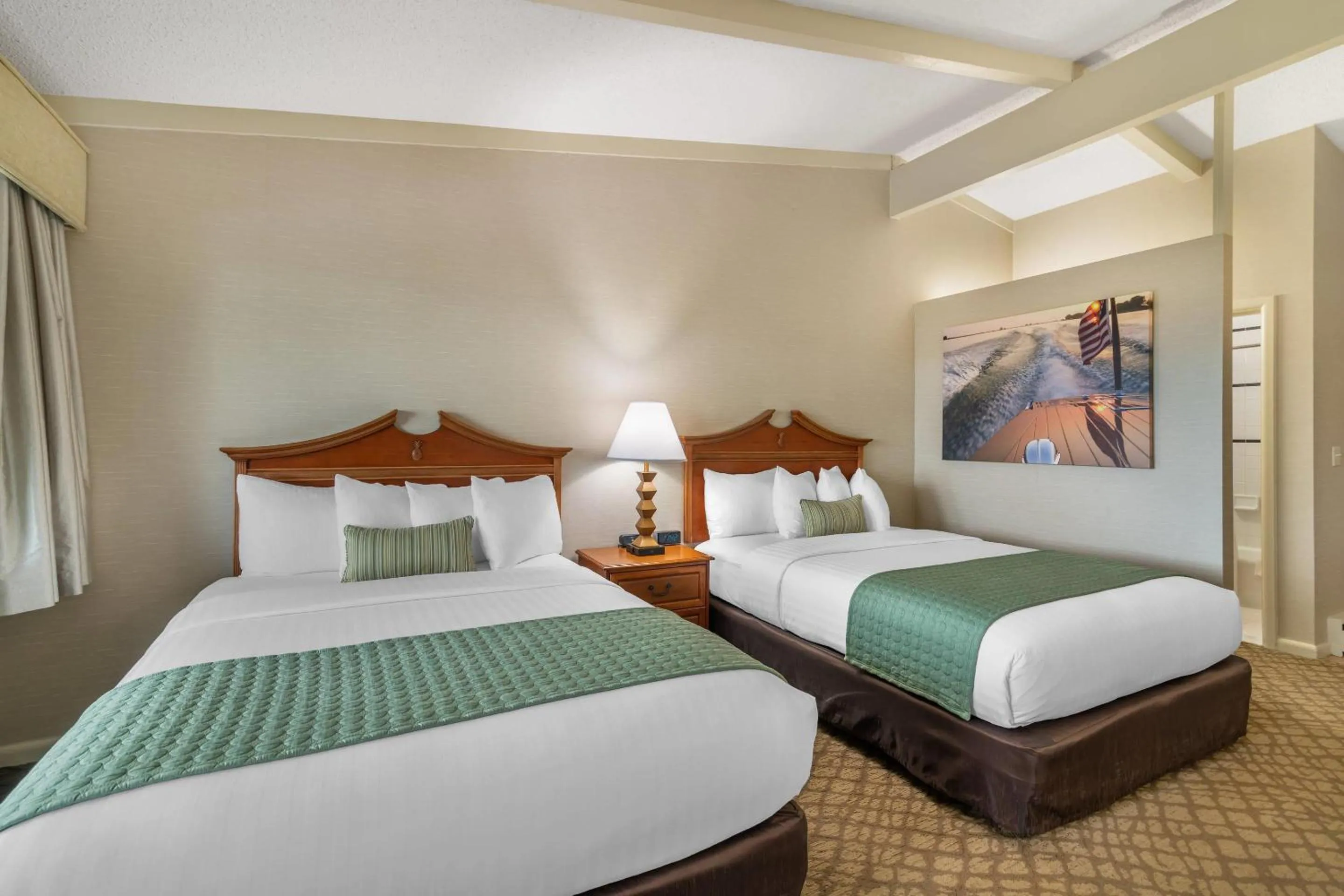 Bedroom, Bed in The Inn at Gran View Ogdensburg, an Ascend Collection Hotel