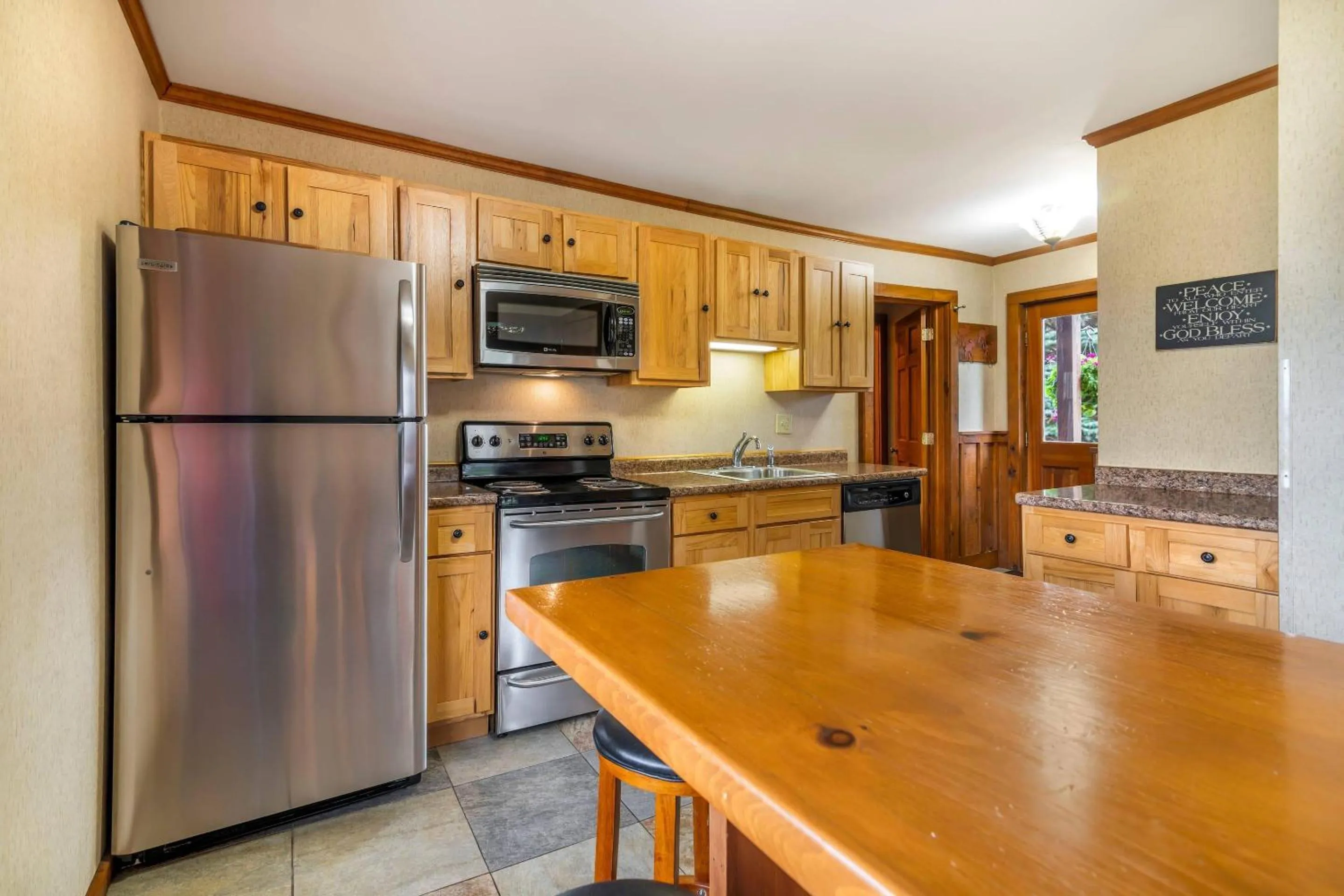 Bedroom in The Inn at Gran View Ogdensburg, an Ascend Collection Hotel