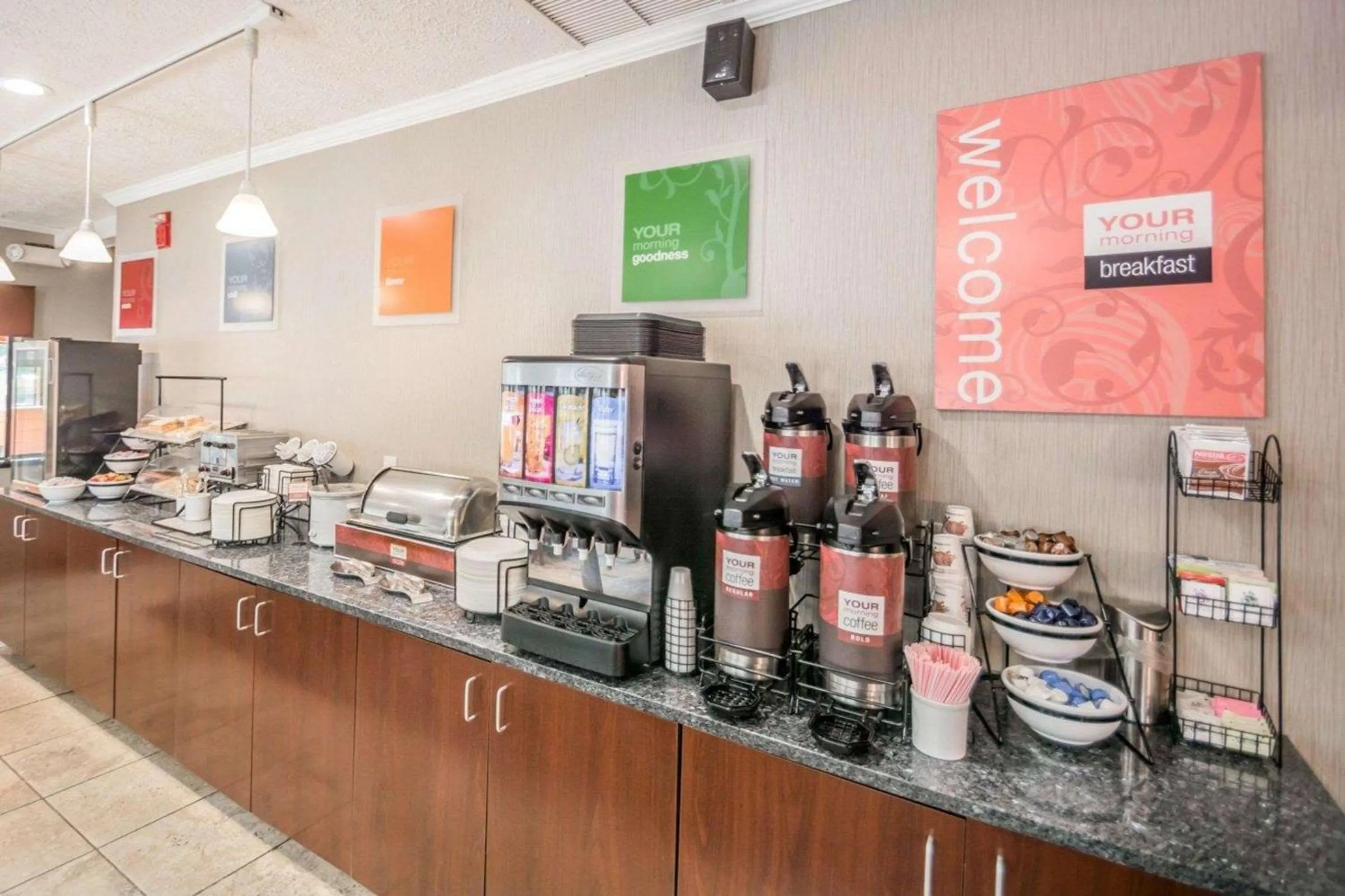 Restaurant/places to eat in Quality Inn Corning