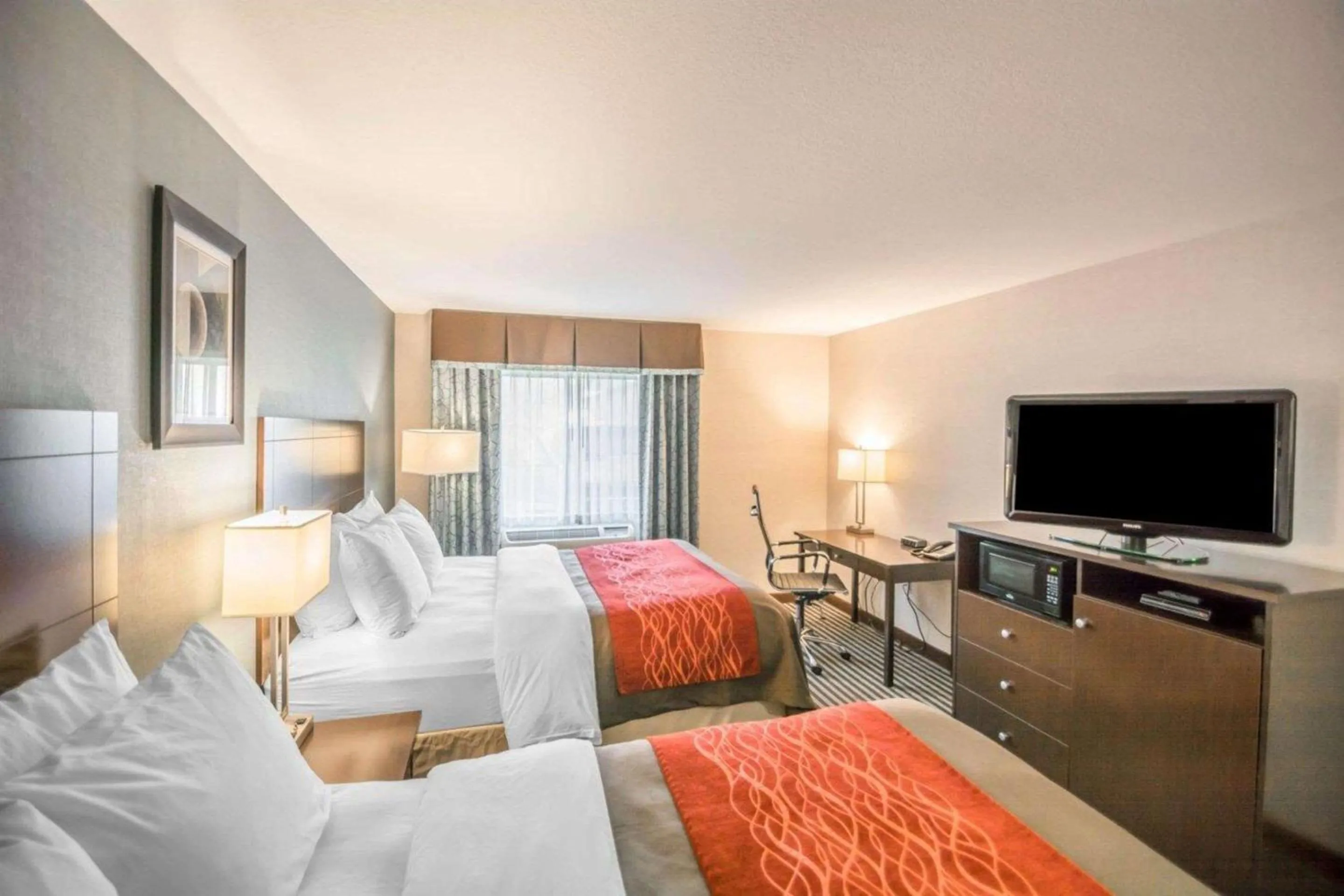 Photo of the whole room, Bed in Quality Inn Corning