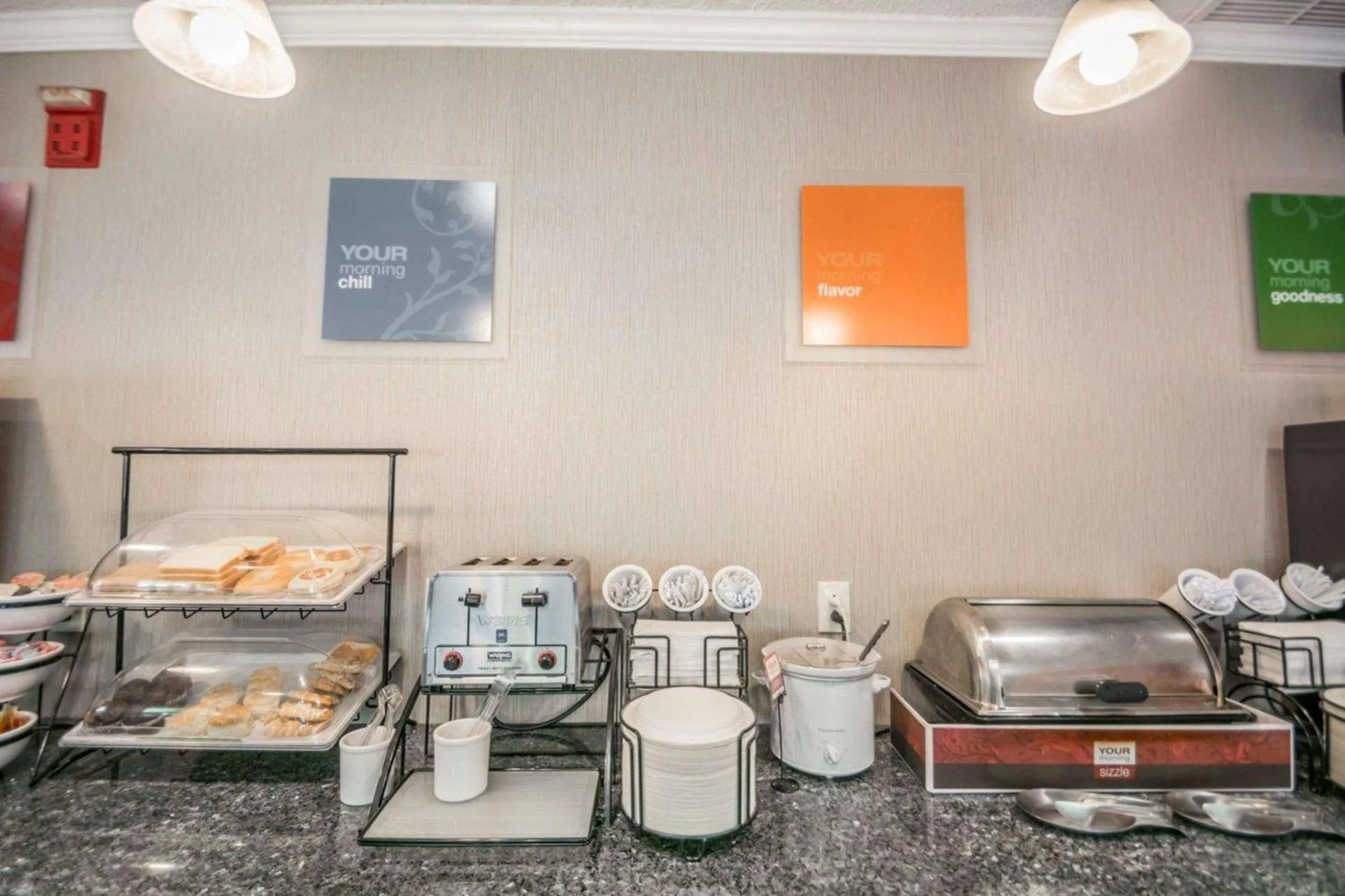 Restaurant/places to eat in Quality Inn Corning