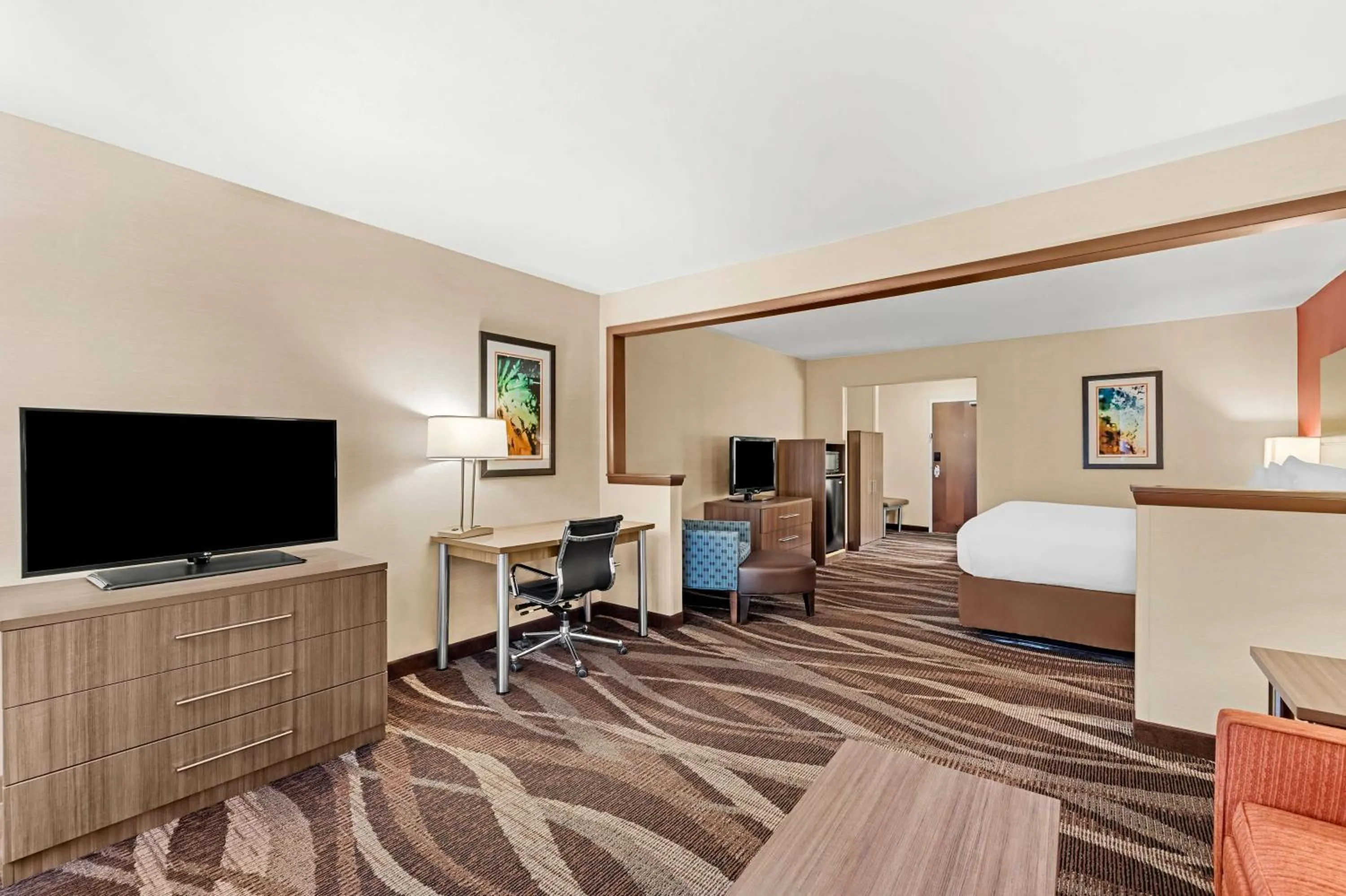 Bedroom, Bed in Best Western Maple City Inn