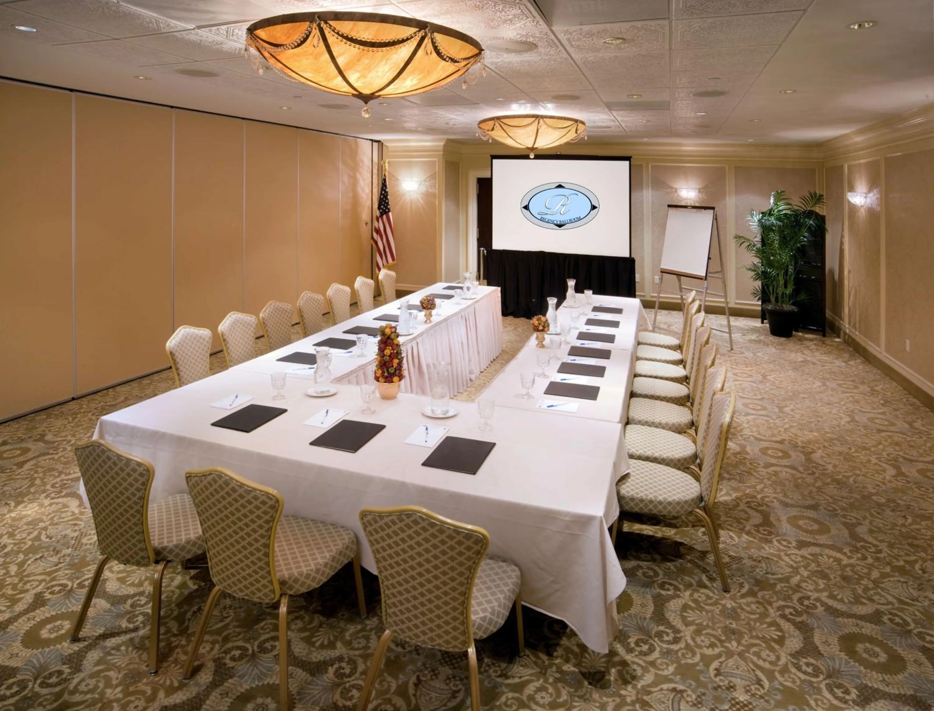 Meeting/conference room in DoubleTree by Hilton Nanuet