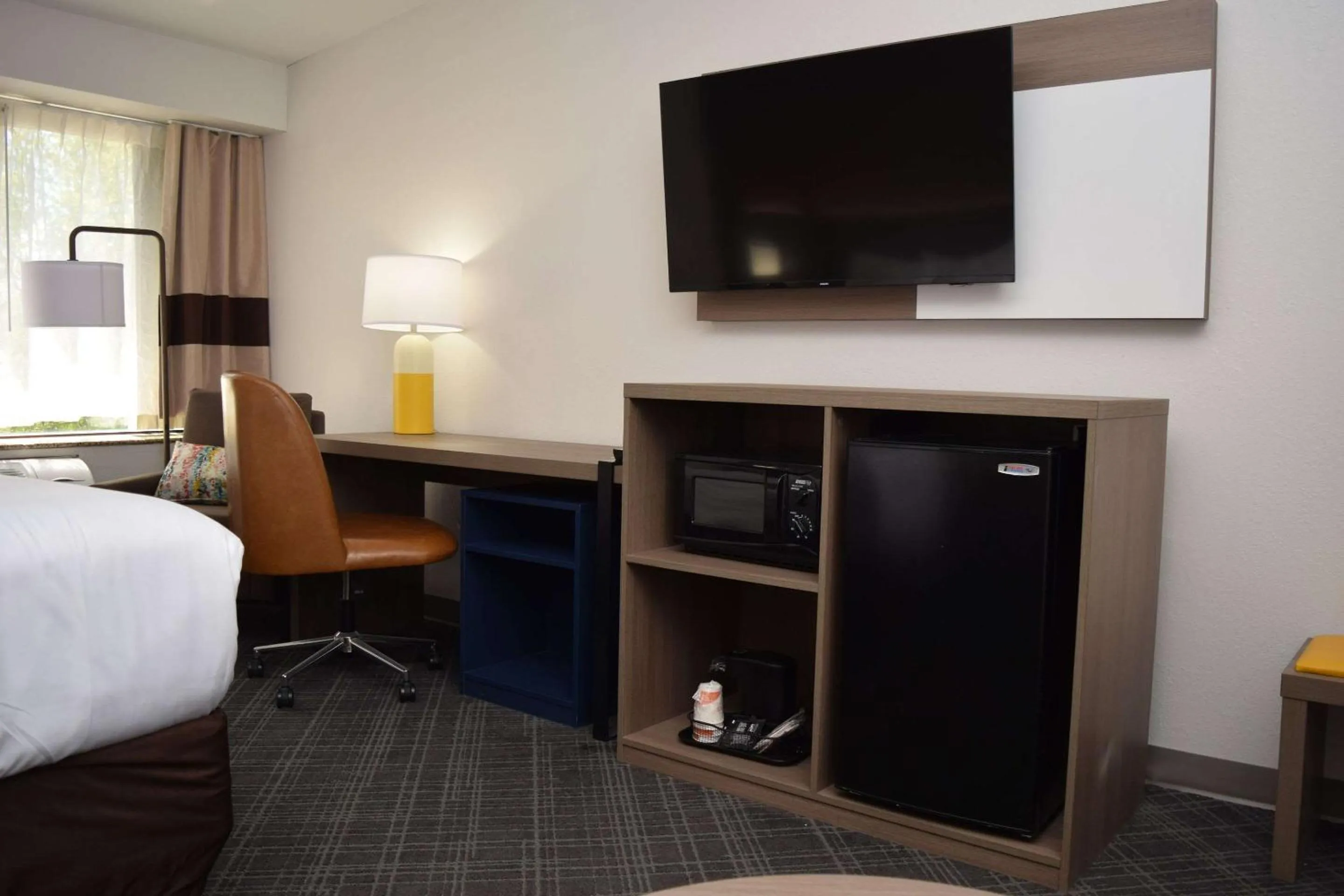 Bedroom, Bed in Comfort Inn & Suites Syracuse-Carrier Circle
