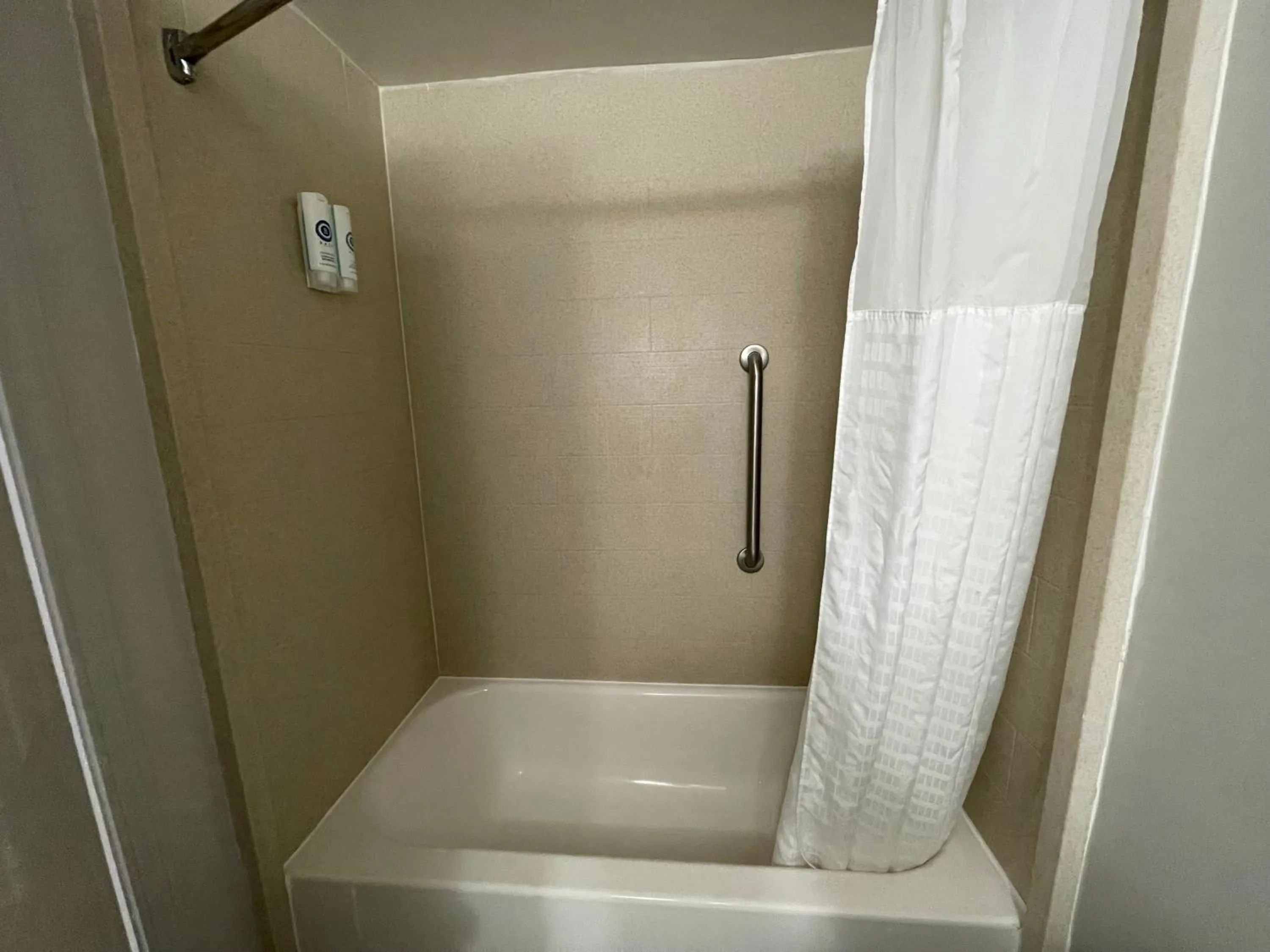 Shower in Comfort Inn & Suites Syracuse-Carrier Circle