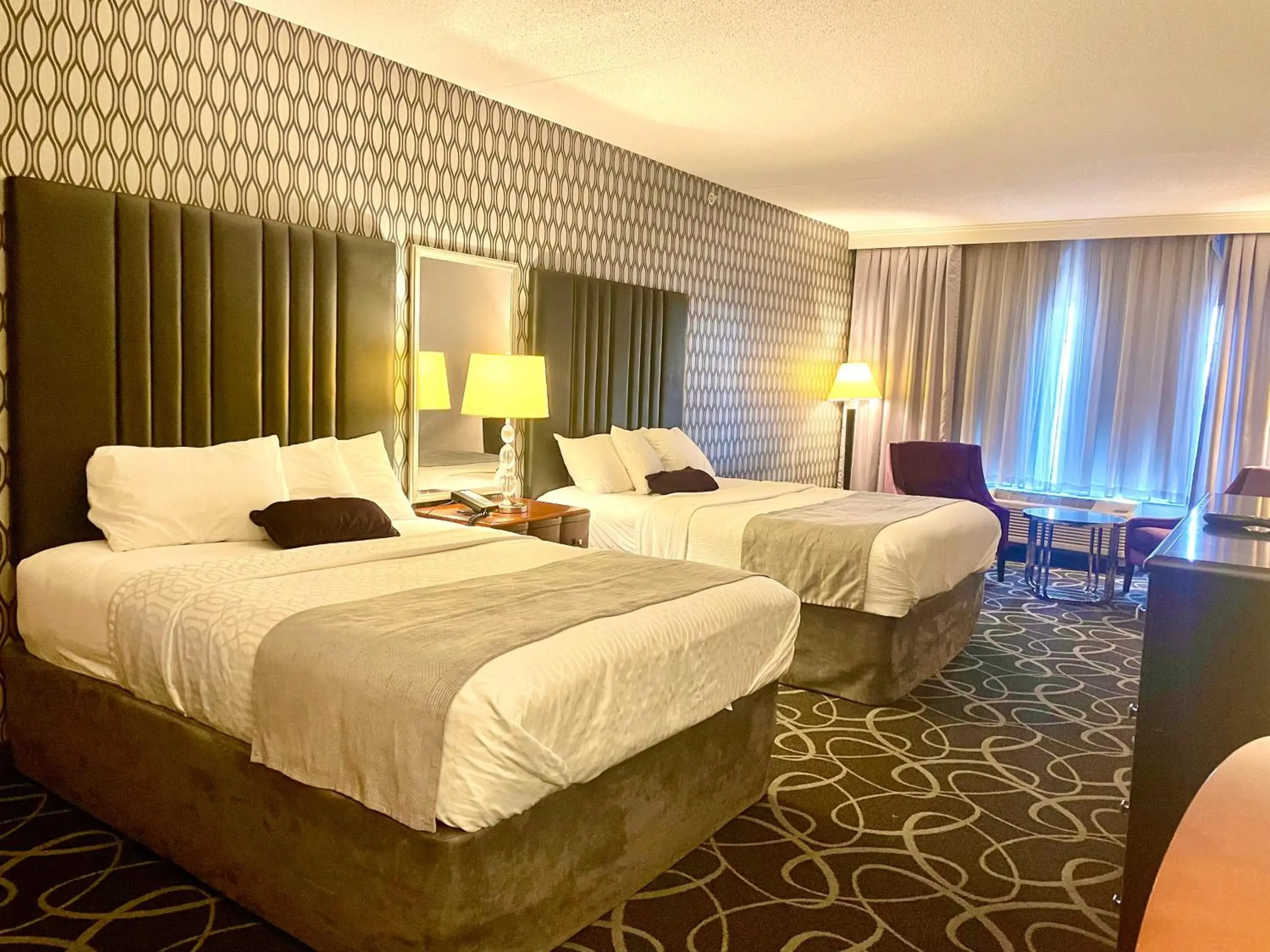 Deluxe ADA with Two Queen Beds in Park Manor Hotel Deluxe ADA with Two Queen Beds in Park Manor Hotel