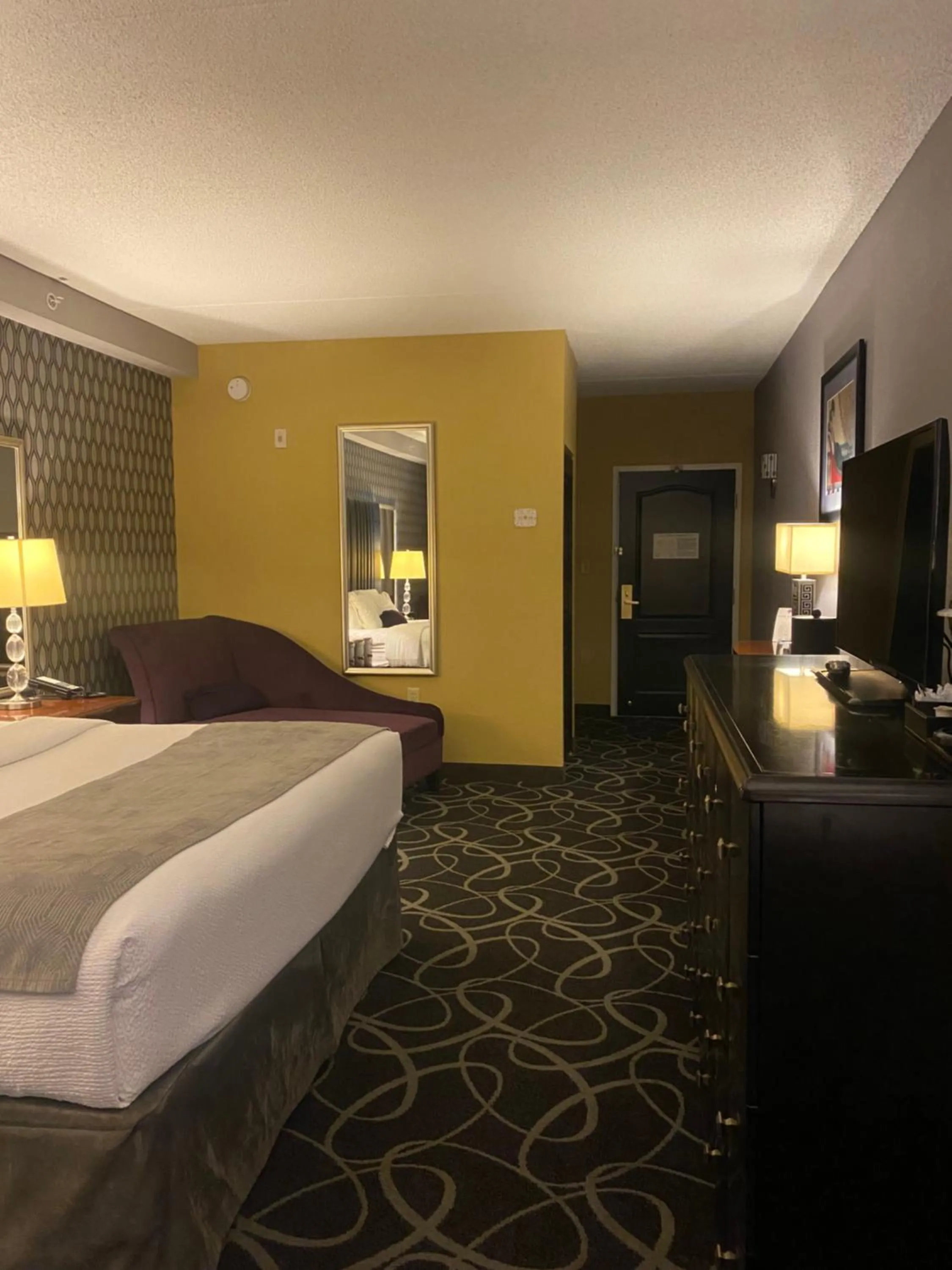 Bed in Park Manor Hotel