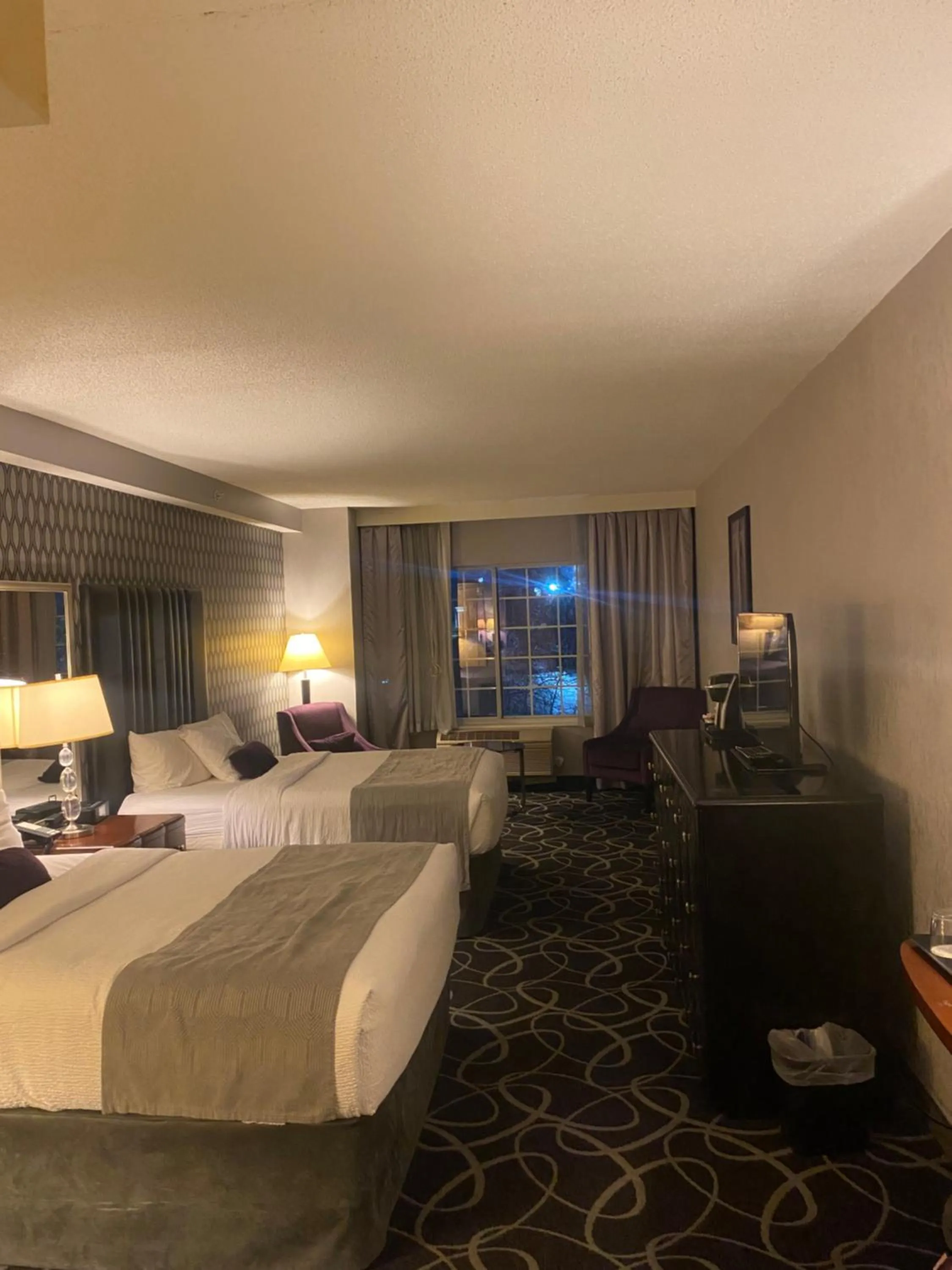 Bed in Park Manor Hotel