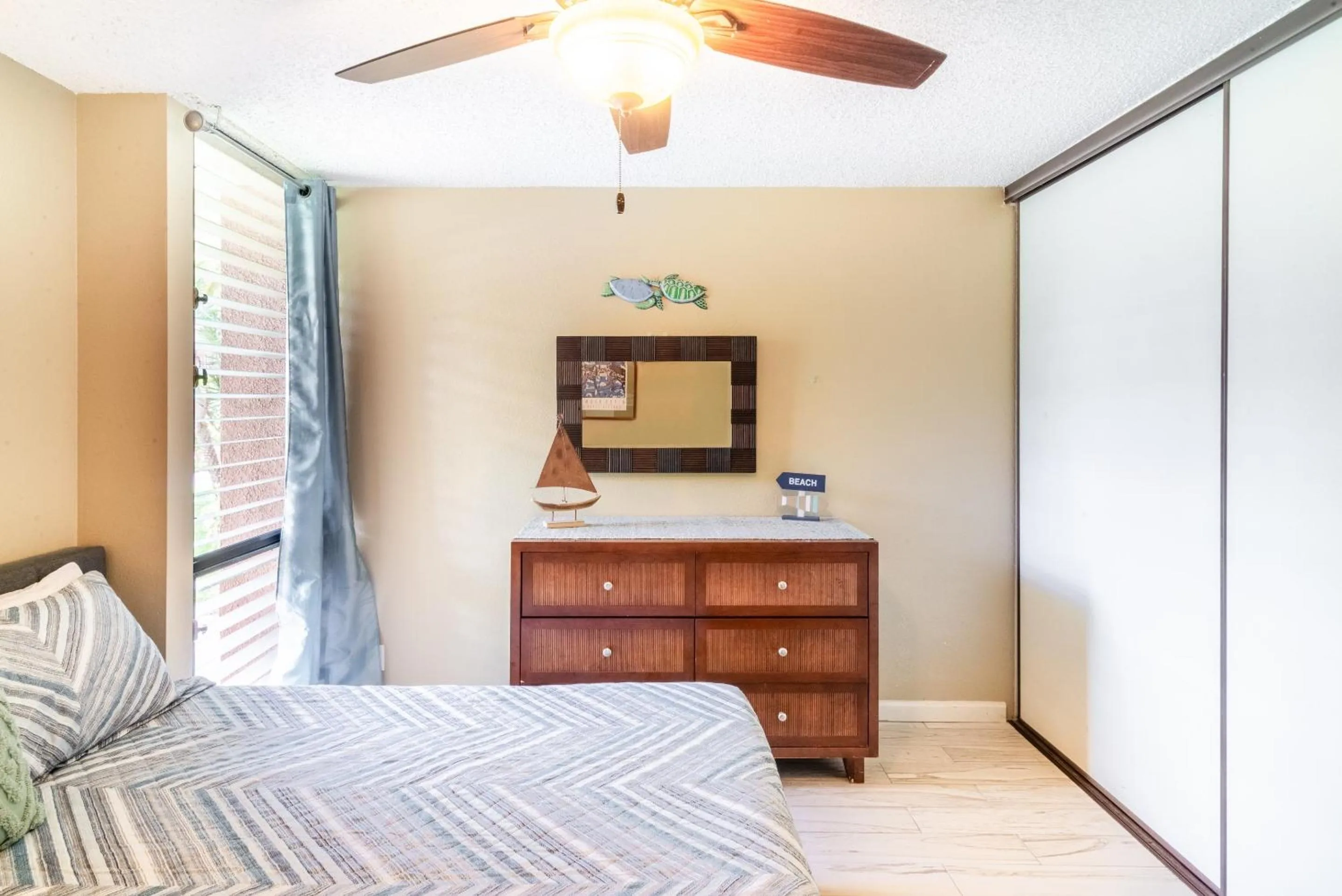 Bed in Wonderful Maui Vista-Kihei Kai Nani Beach Condos