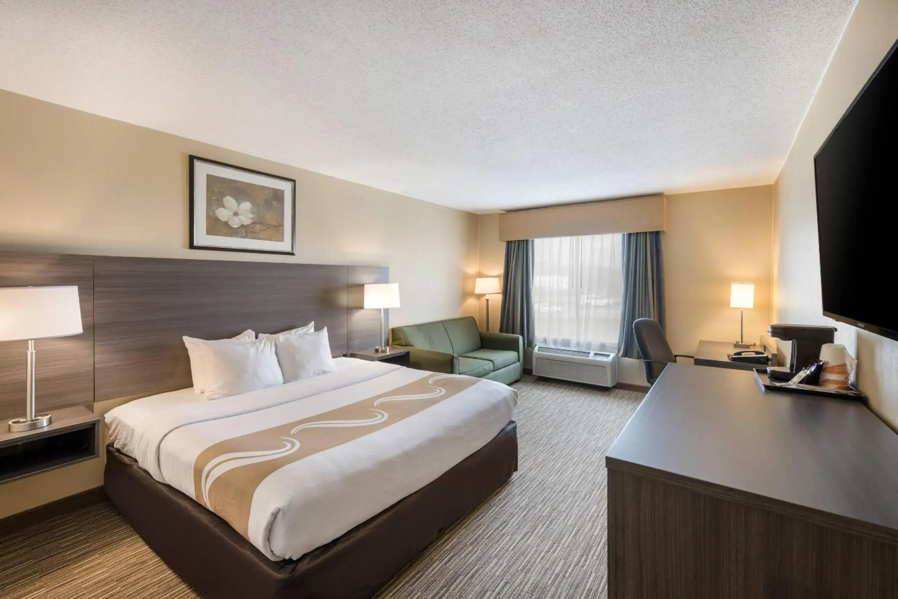King Room - Non-Smoking in Quality Inn & Suites Fishkill South near I-84 King Room - Non-Smoking in Quality Inn & Suites Fishkill South near I-84