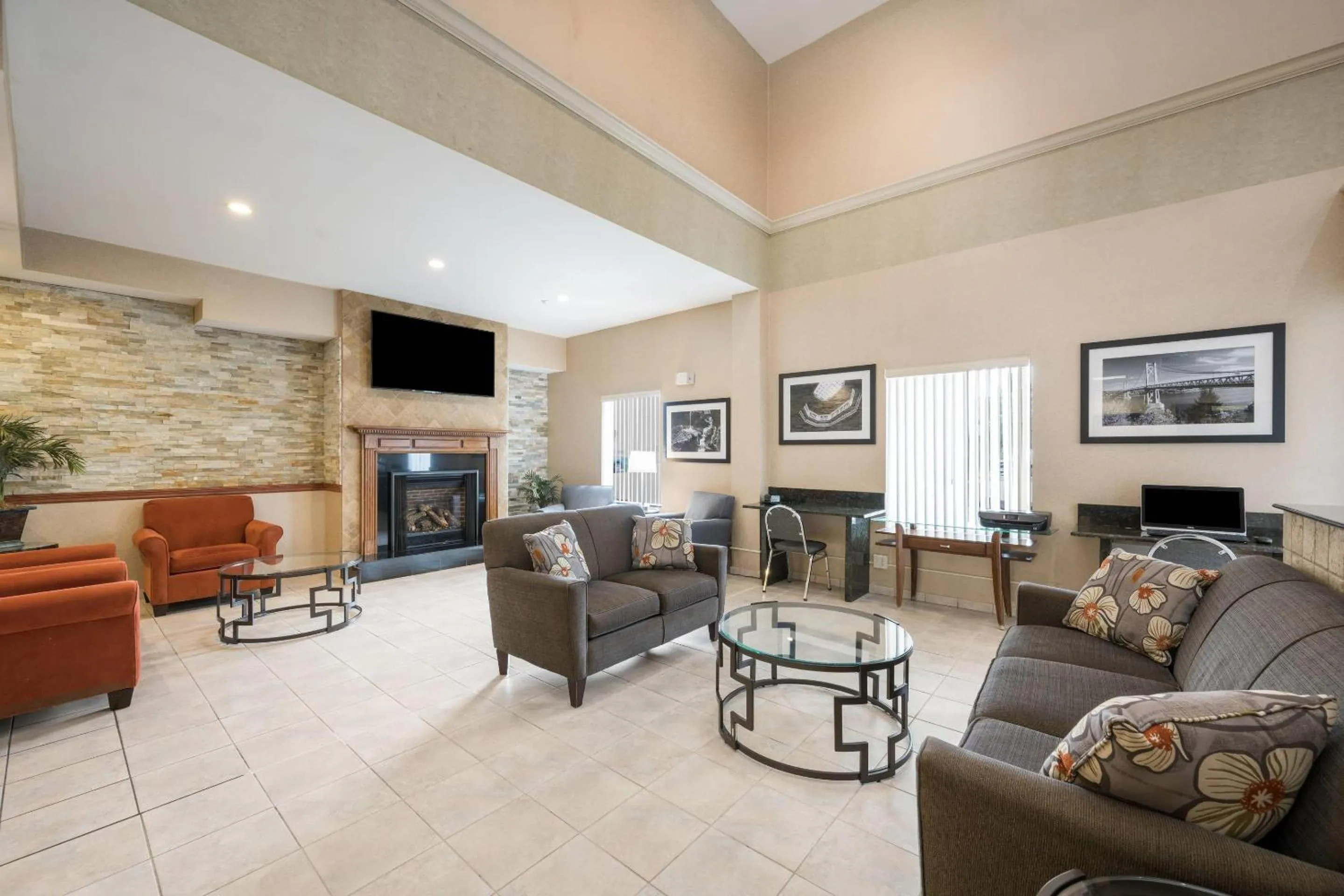 Lobby or reception in Quality Inn & Suites Fishkill South near I-84