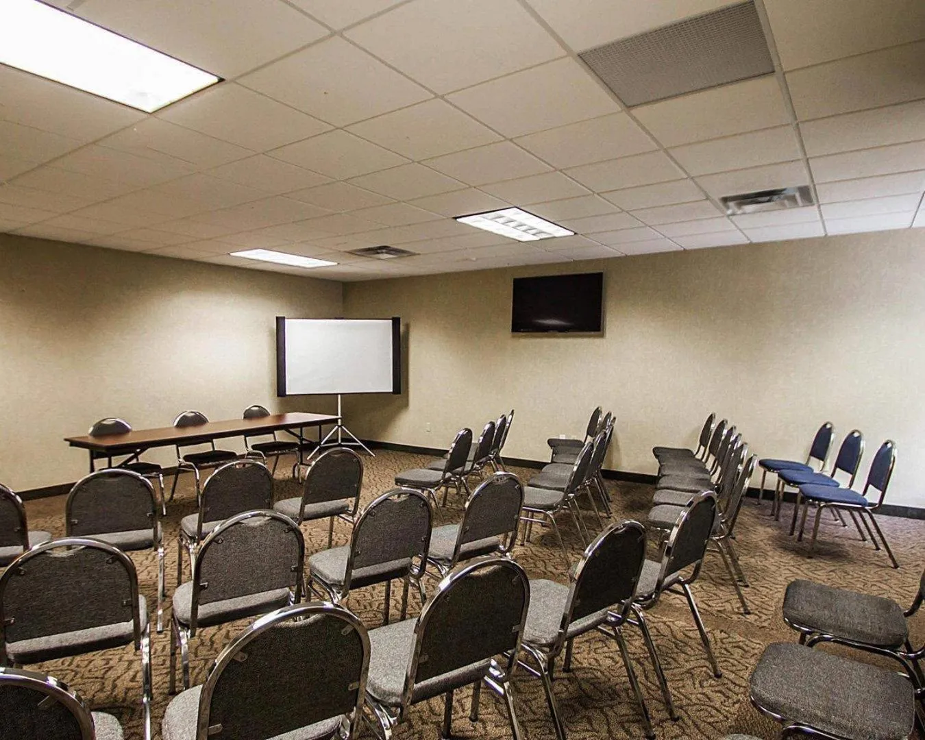 Meeting/conference room in Quality Inn & Suites Fishkill South near I-84