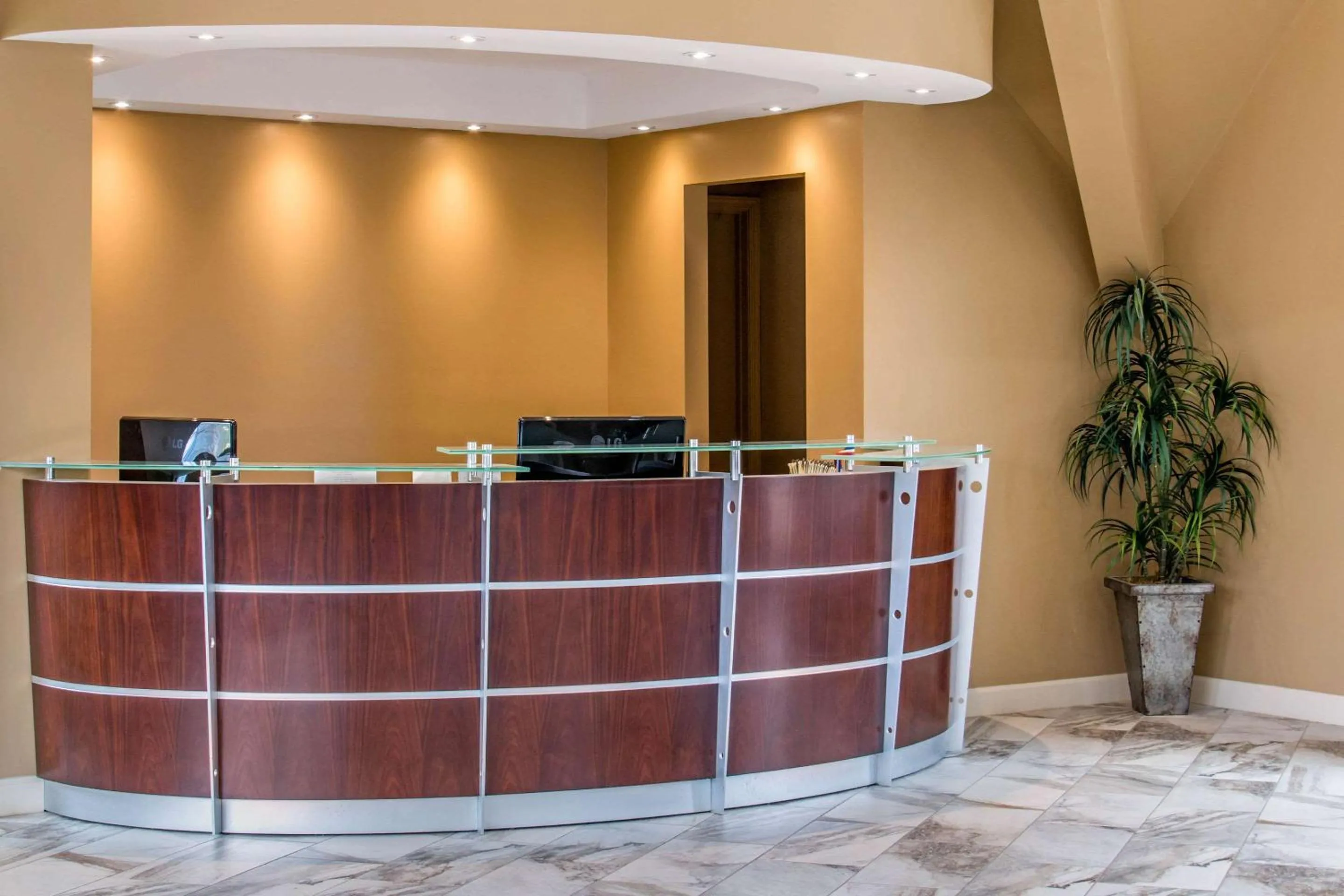 Lobby or reception, Lobby/Reception in Econo Lodge Inn & Suites
