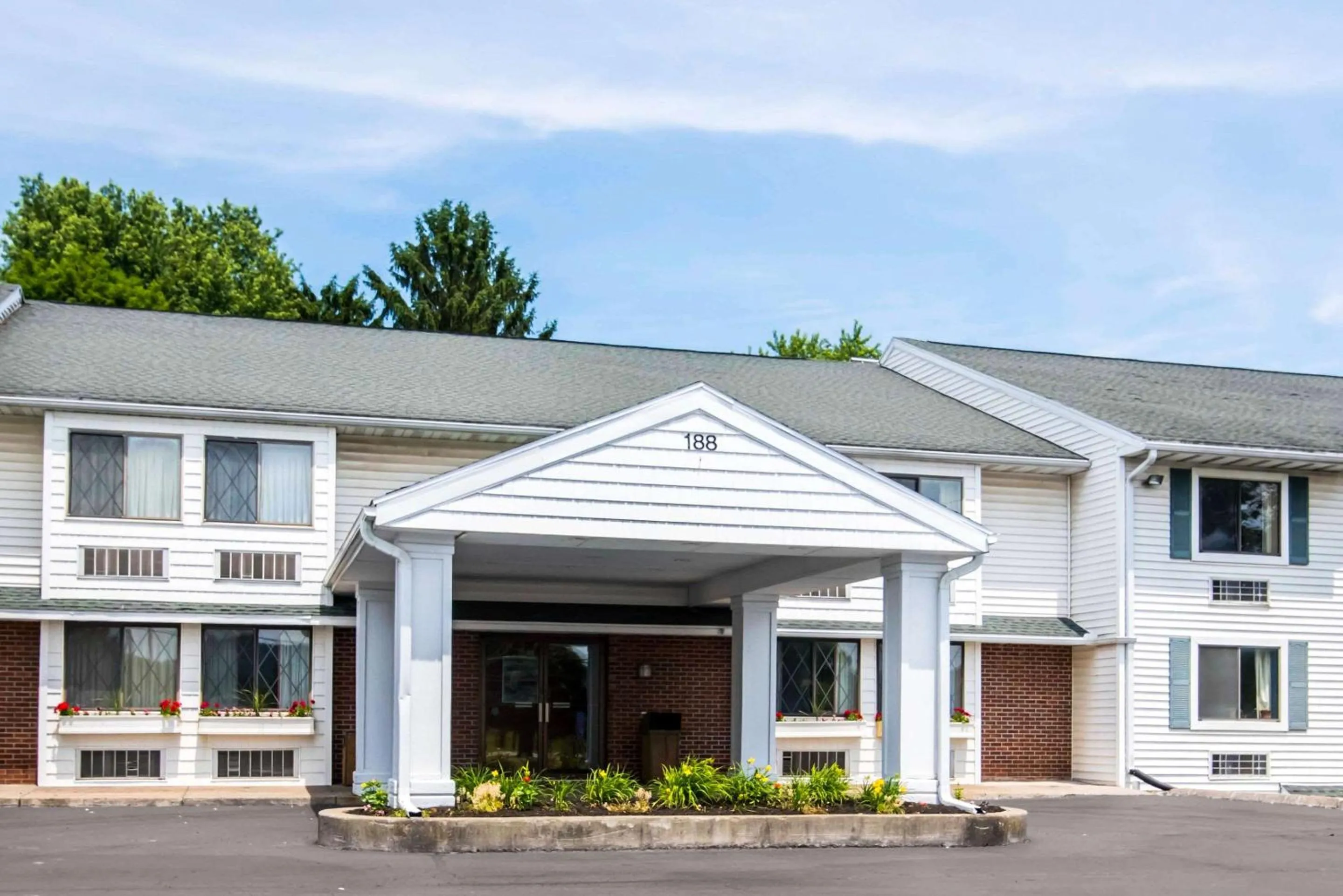 Property building in Quality Inn Cortland - University Area