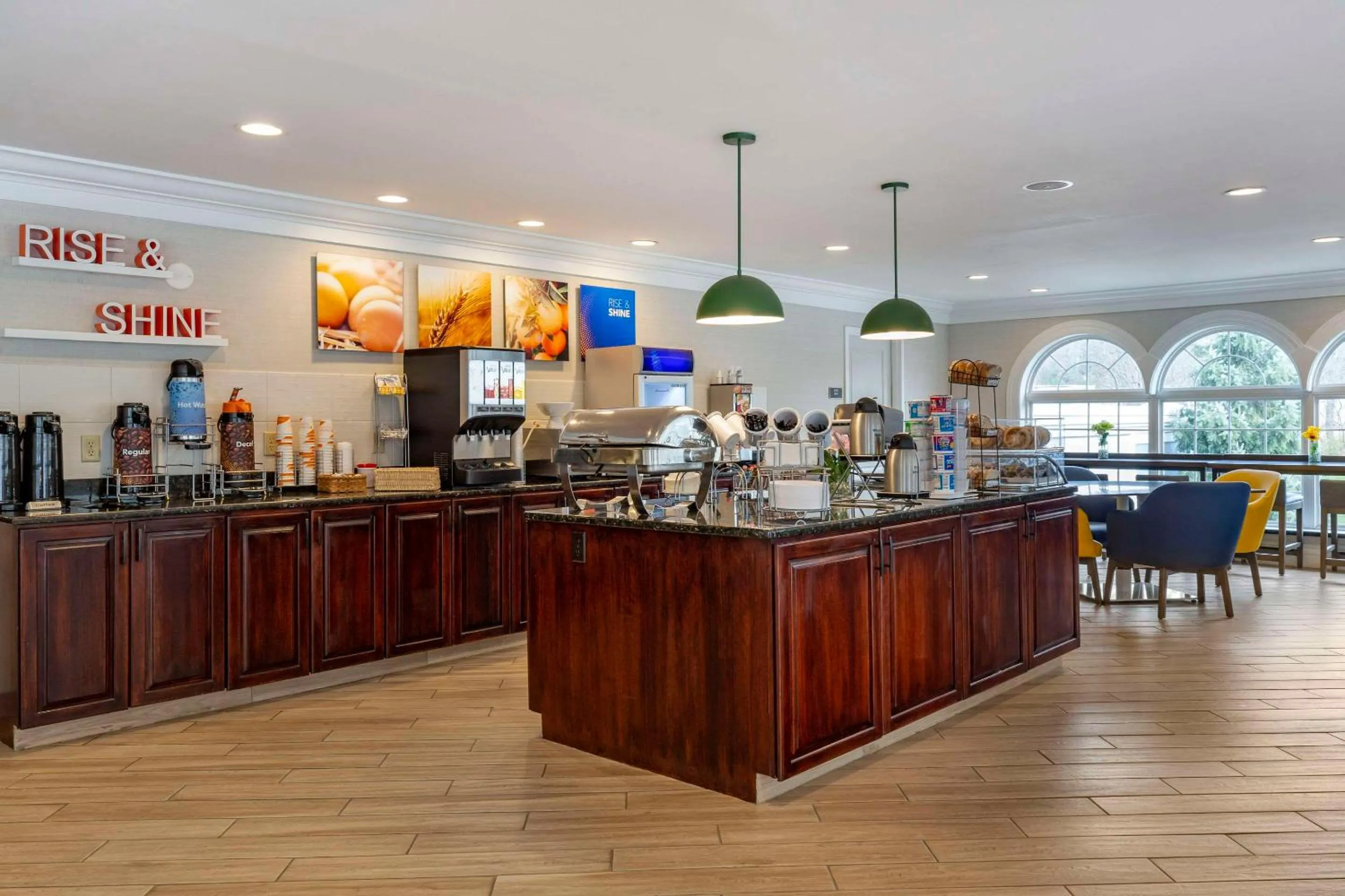 Breakfast in Comfort Inn & Suites East Greenbush - Albany