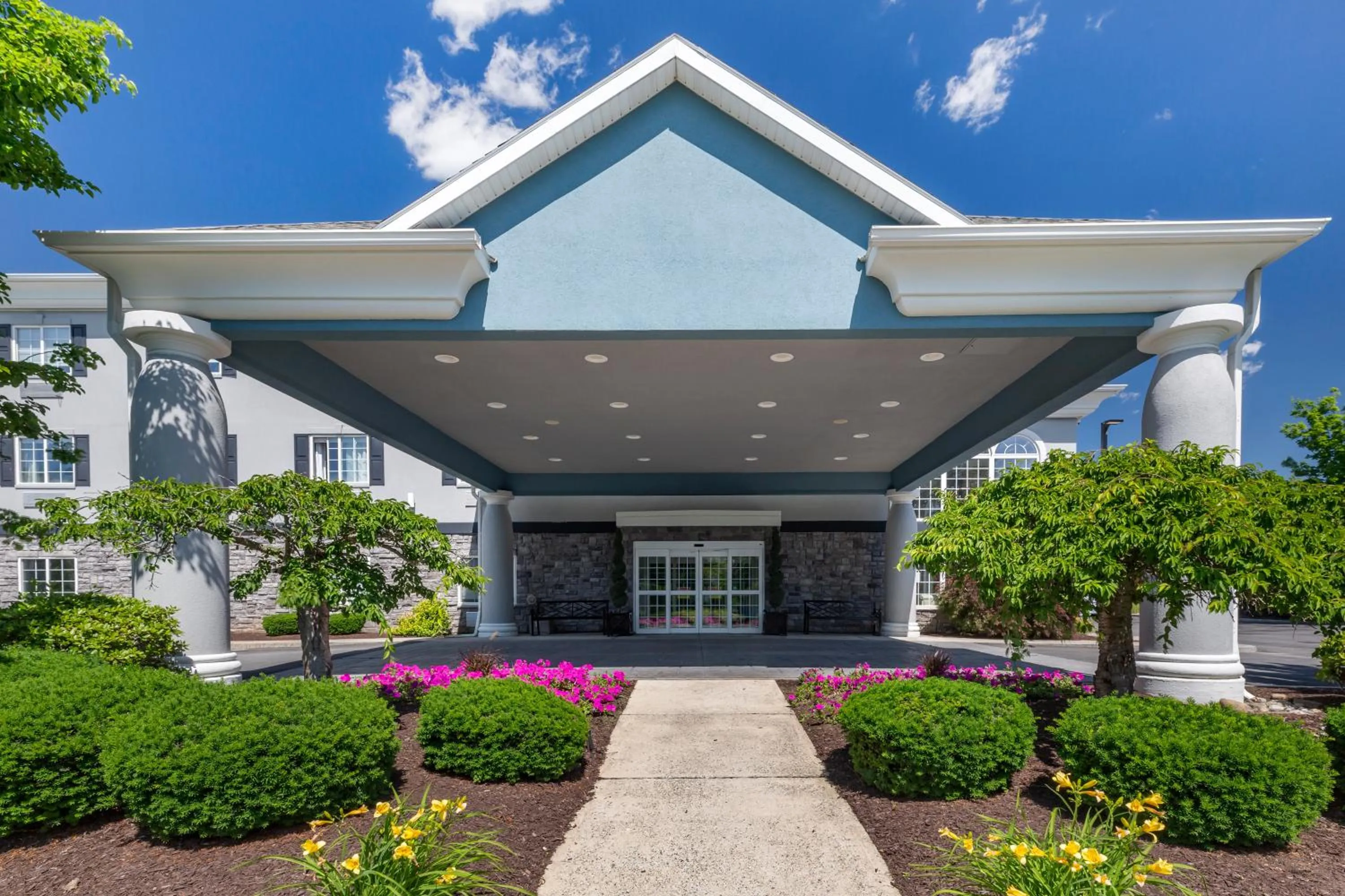 Property building in Comfort Inn & Suites East Greenbush - Albany
