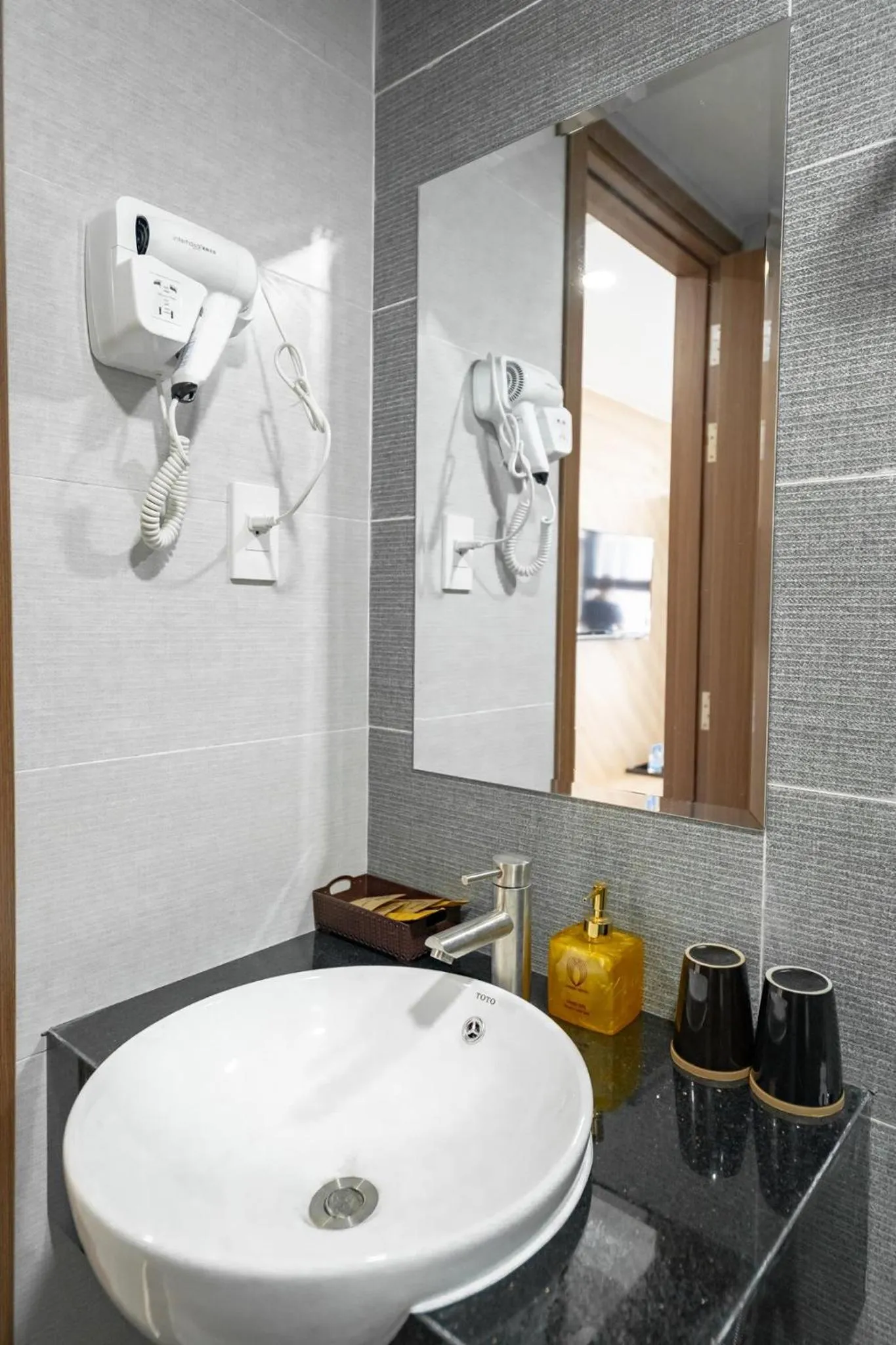 Shower in Larosa Hotel Nha Trang