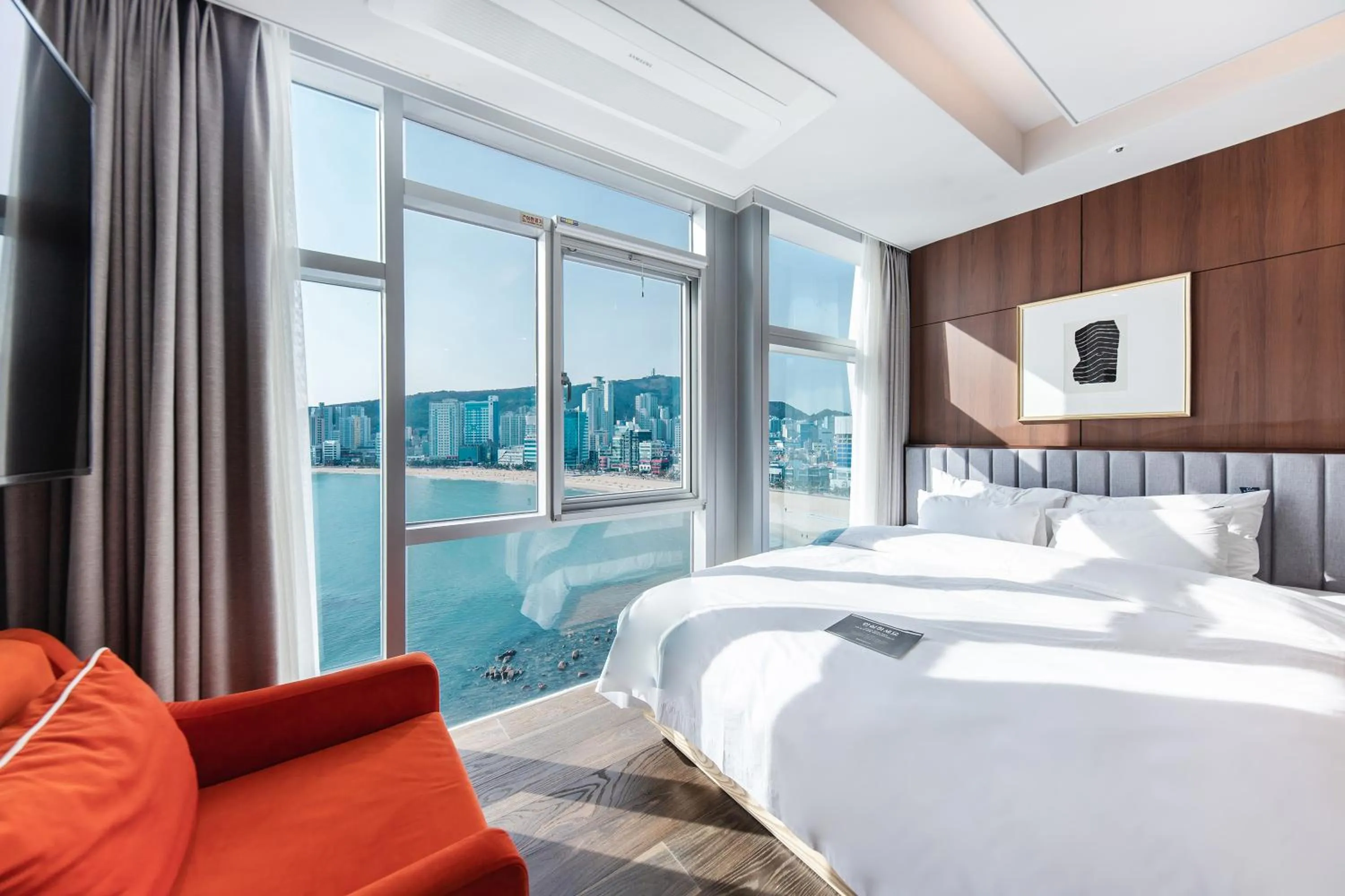 Bed in H Avenue Gwanganri Beach