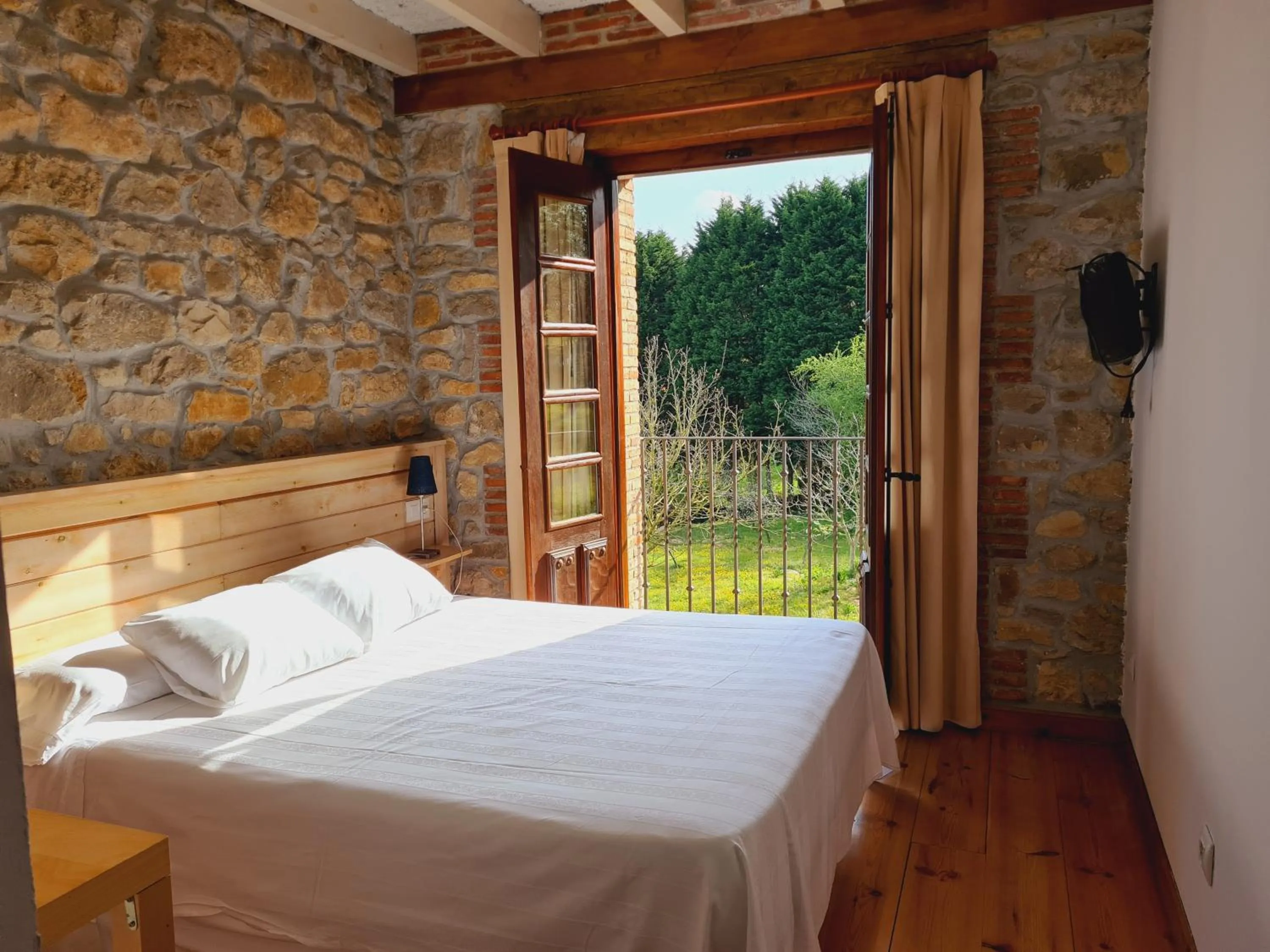 View (from property/room), Bed in Hospederia Santillana