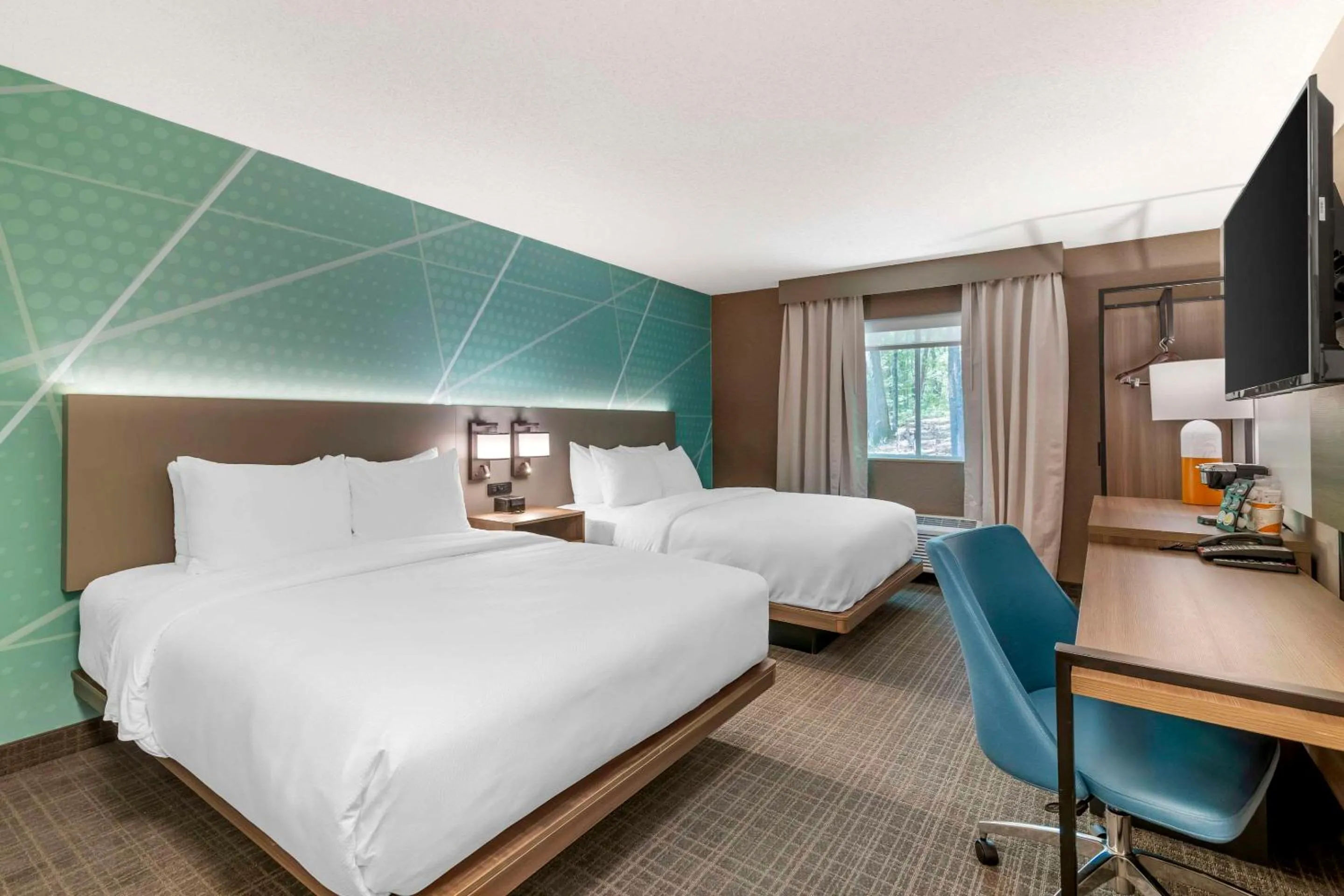 Bedroom, Bed in Comfort Inn & Suites Saratoga Springs