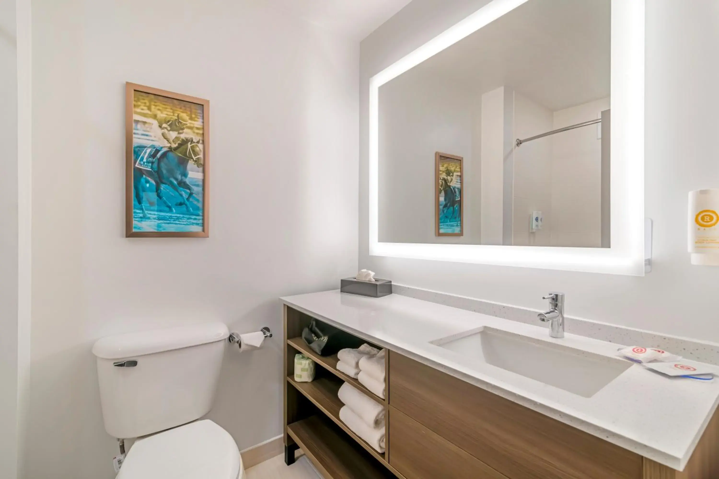 King Suite with Sofa Bed - Non Smoking in Comfort Inn & Suites Saratoga Springs King Suite with Sofa Bed - Non Smoking in Comfort Inn & Suites Saratoga Springs