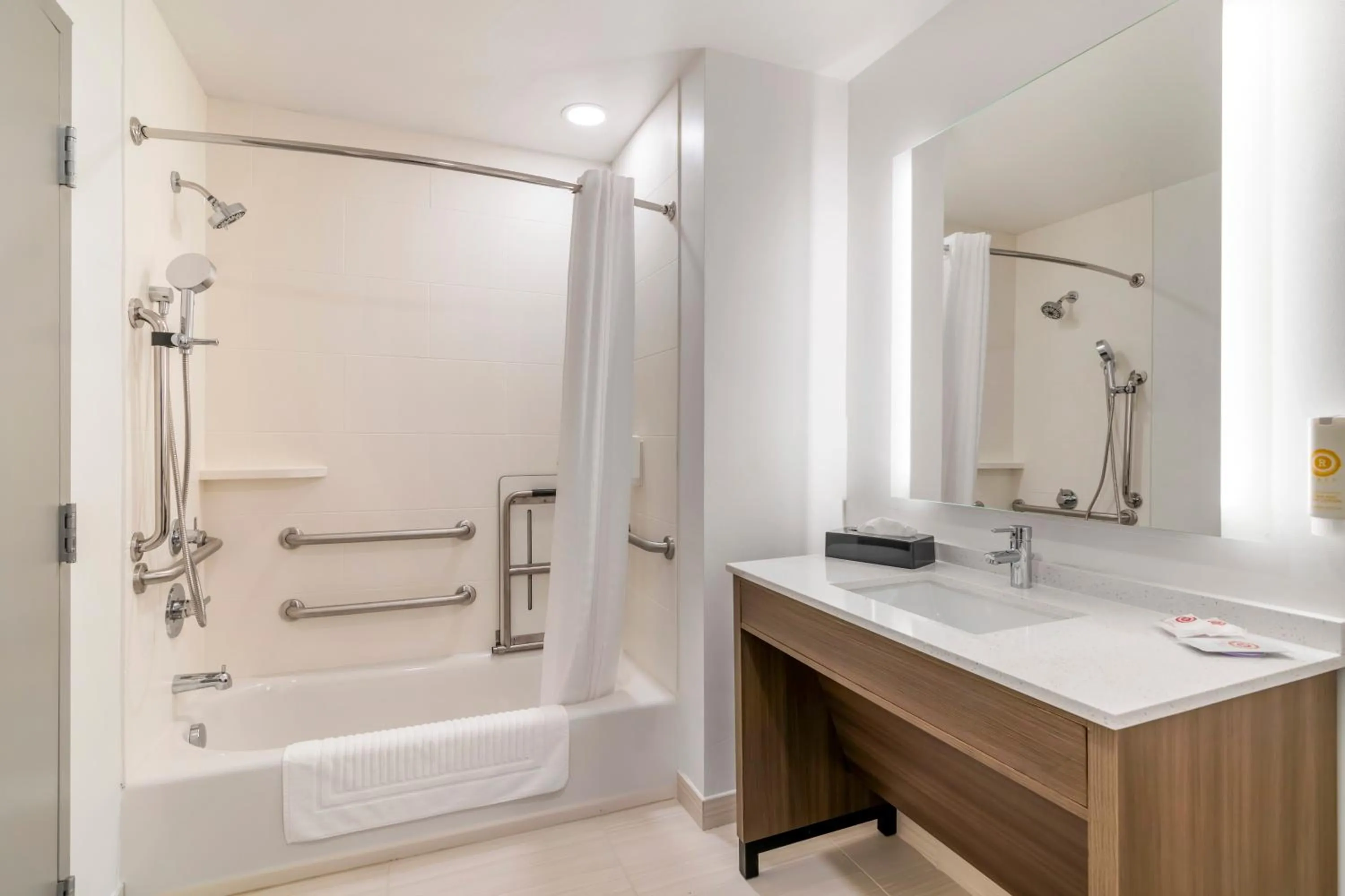 Bathroom in Comfort Inn & Suites Saratoga Springs